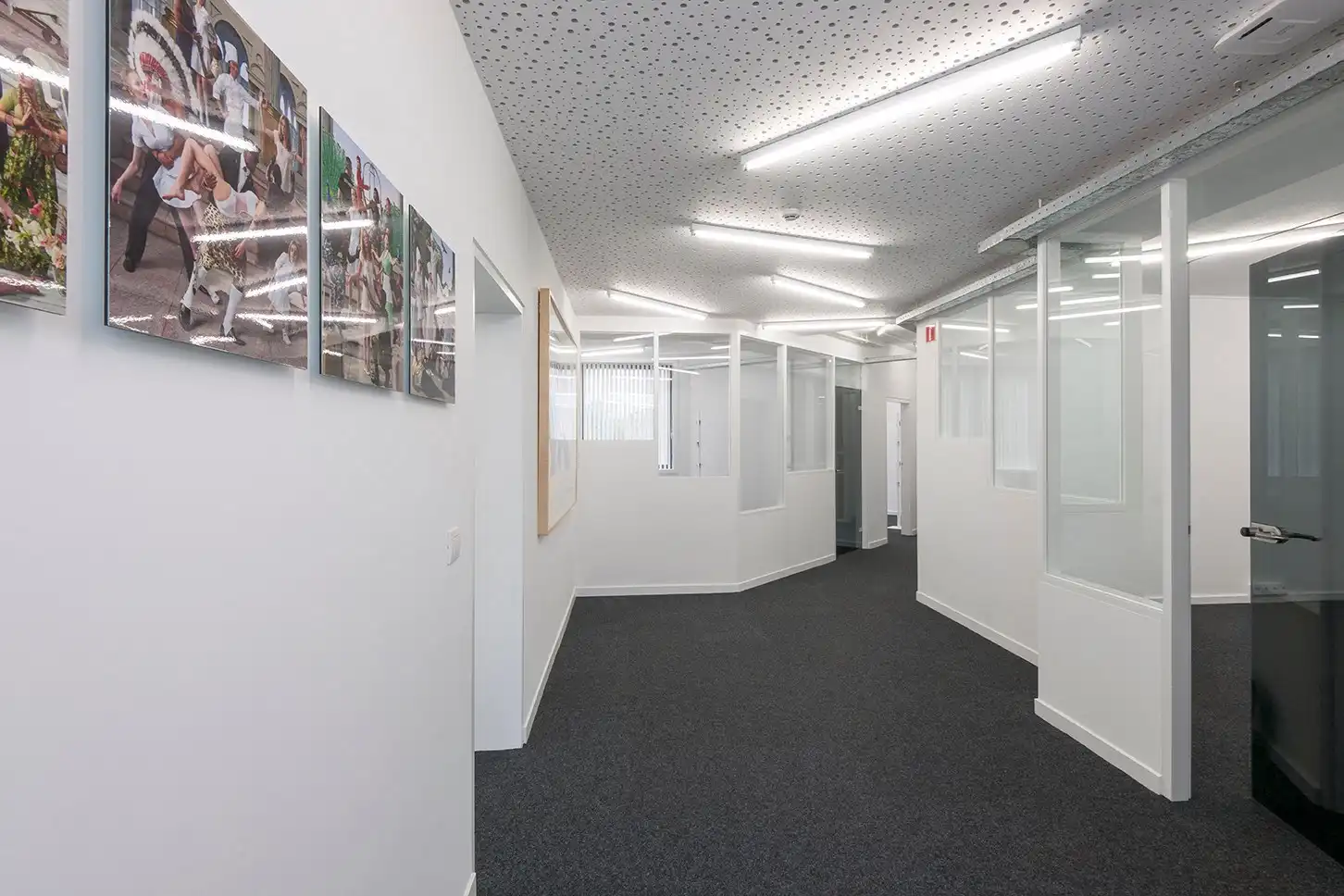 Perfect uitgerust kantoor (22 m²) met parking en alle faciliteiten inclusief, Torhout. foto 16