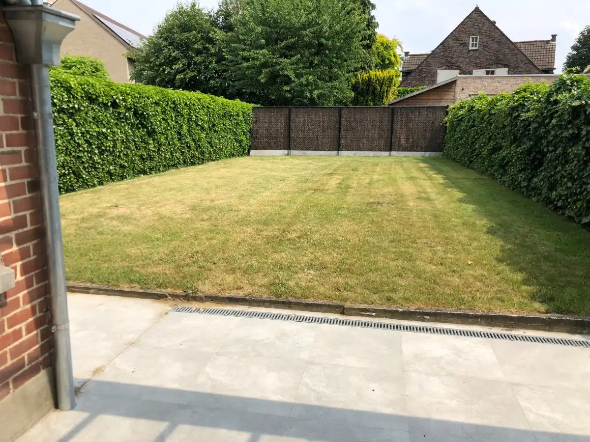 3-slpk-BURGERWONING + tuin & garage foto 5