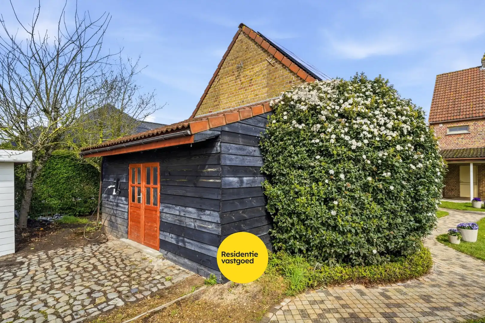 Karaktervolle halfopen bebouwing met multifunctioneel bijgebouw  in Westkerke foto 16