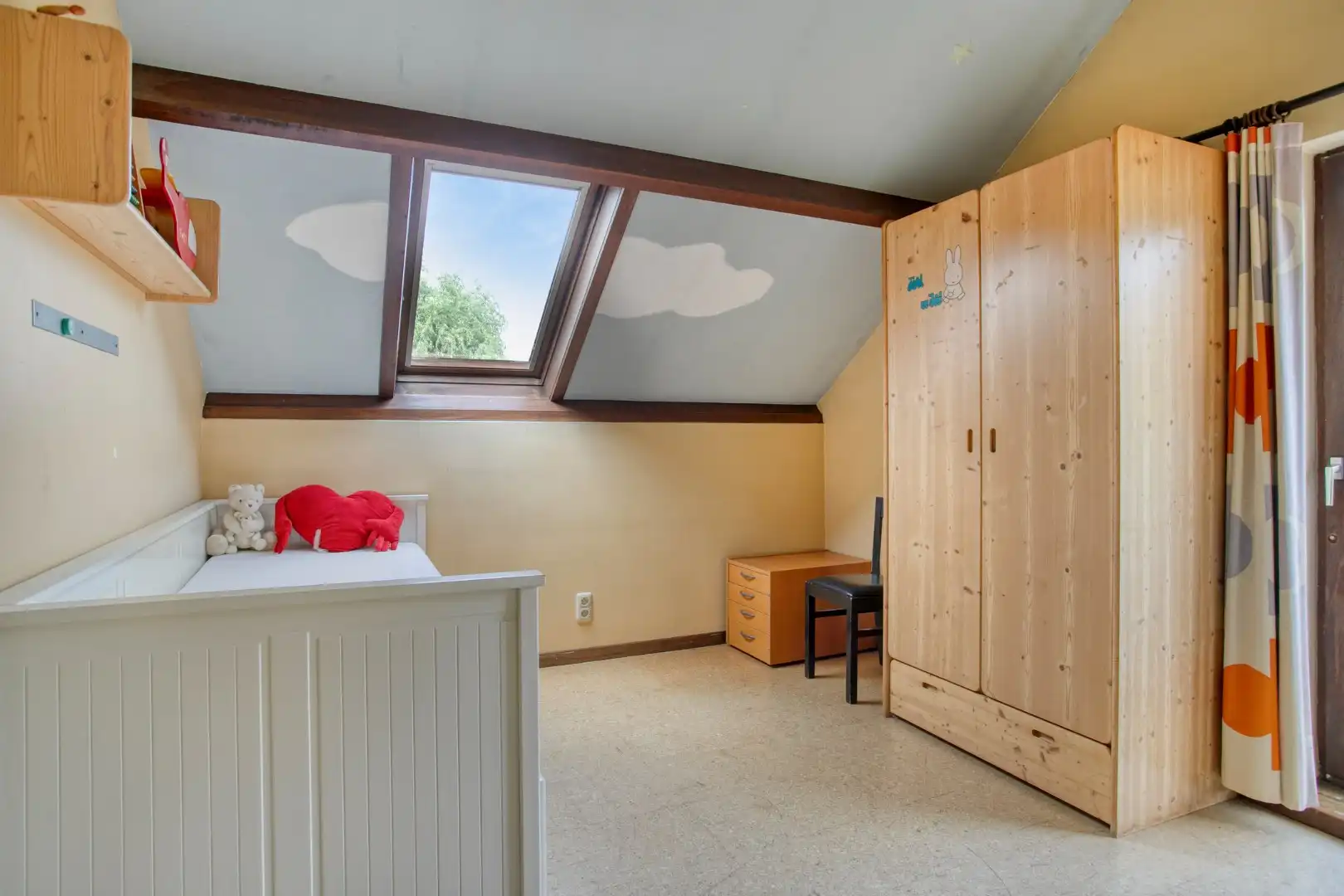 Rustig gelegen multifunctionele architecturale parel met prachtige tuin foto 19