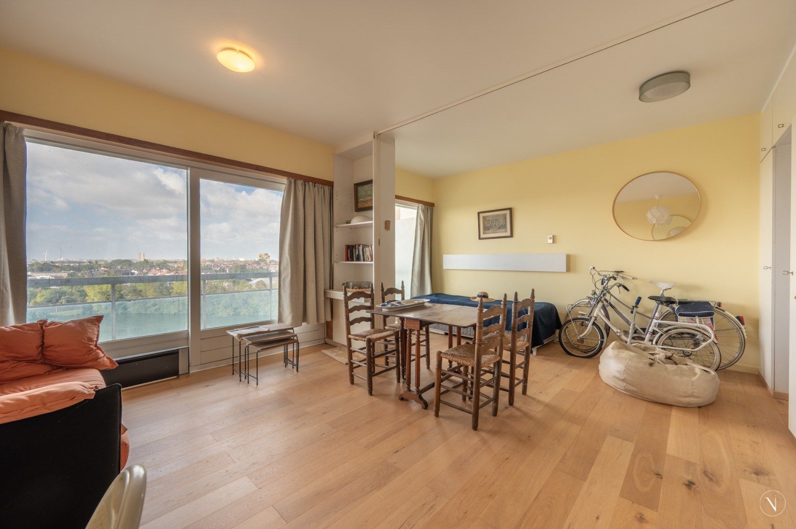 RES. LAGUNA BEACH - STUDIO 854 & PARKING 602 - DUINBERGEN foto {{pictureIndex}}