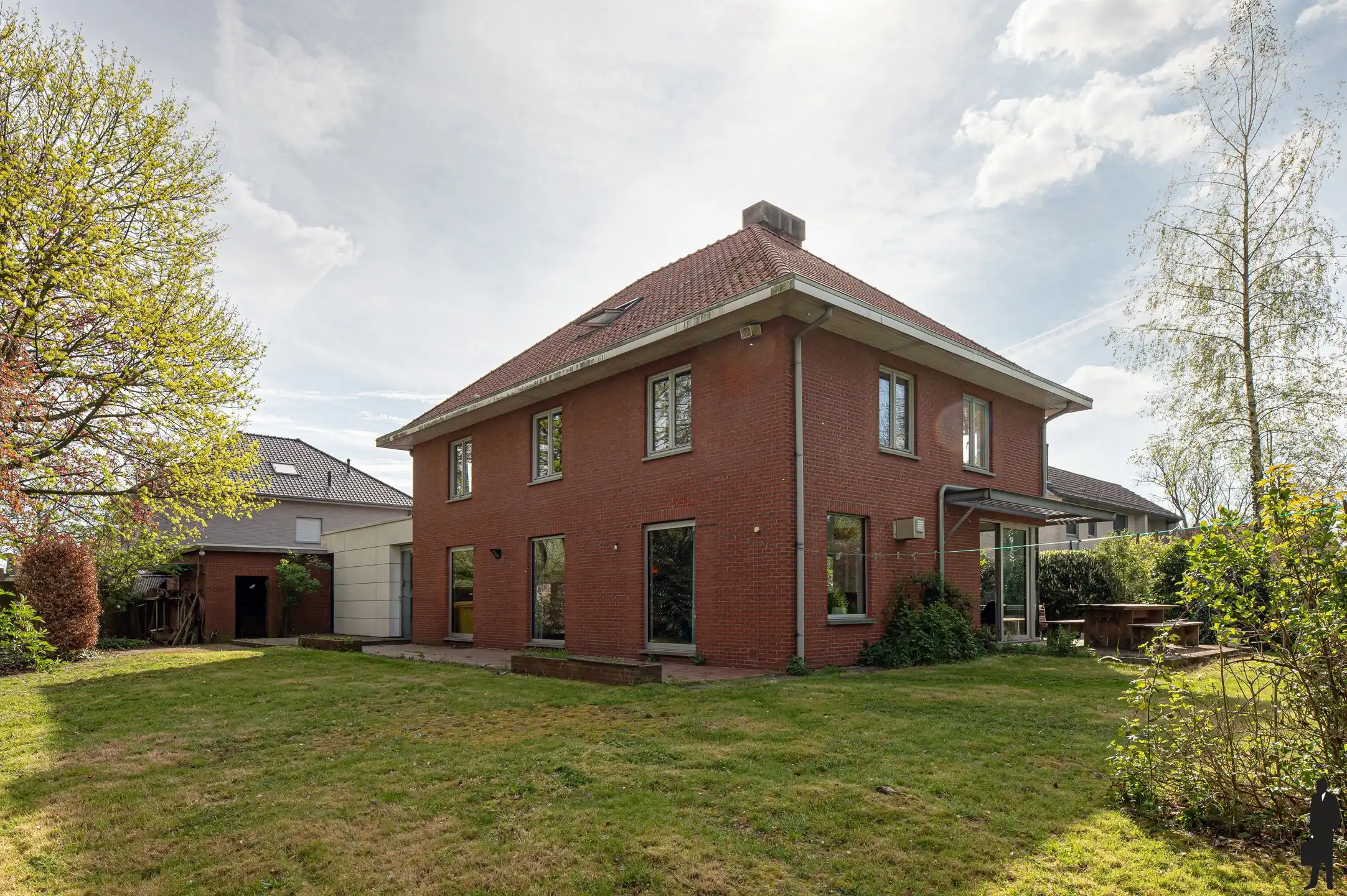 Ruime woning met zorgwoning foto 43