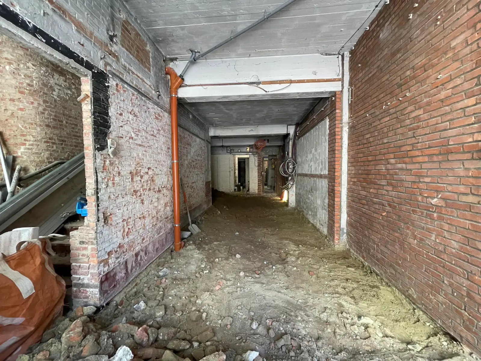 Handelsgelijkvloers op AAA-locatie foto 4