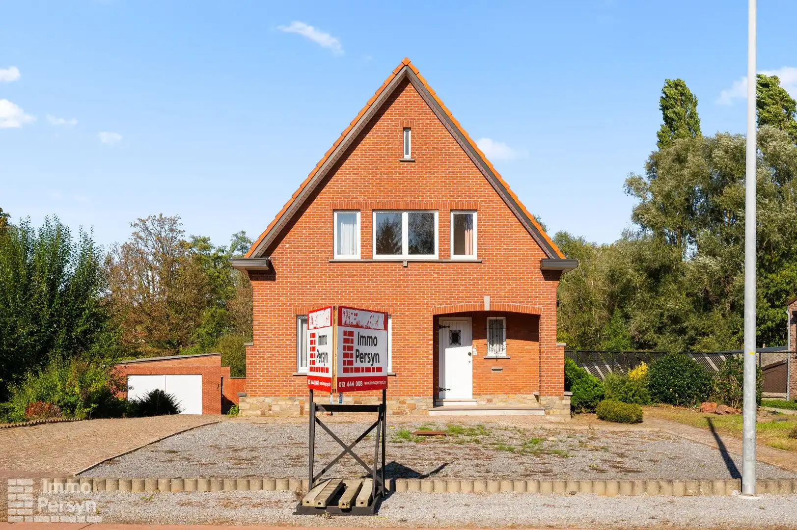 Woning met loods op een commerciële ligging foto 19