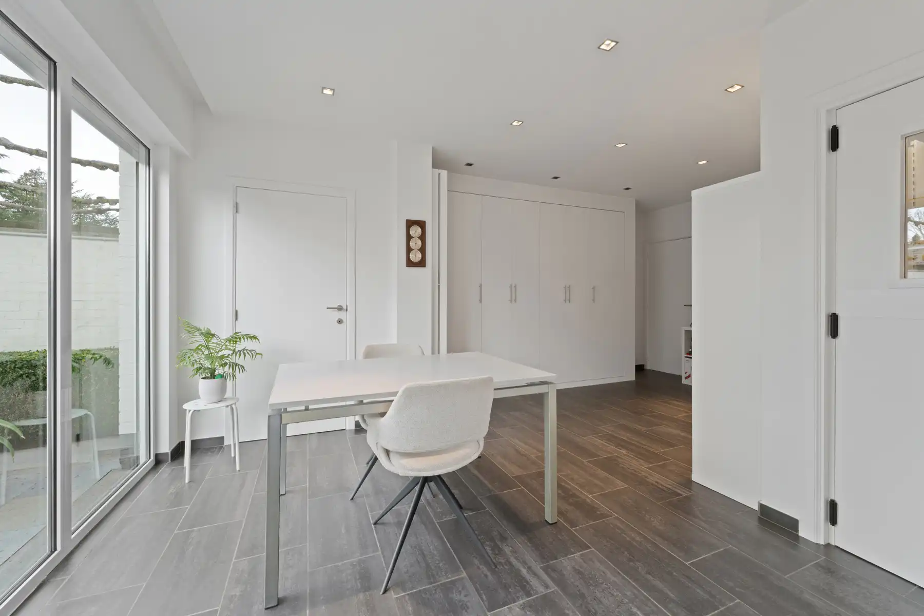 Centraal gelegen uitstekend onderhouden eigendom  foto 16