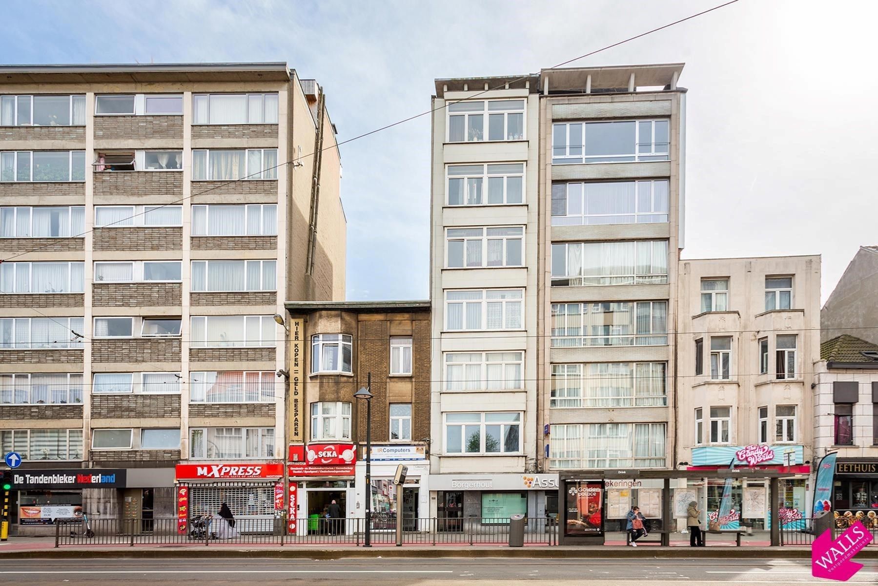 Ruim appartement met 2 slaapkamers en terras foto 12