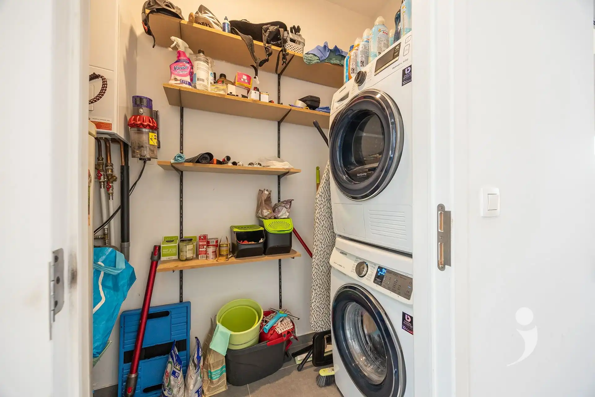 Recent gerenoveerde woning op een rustige locatie! foto 13