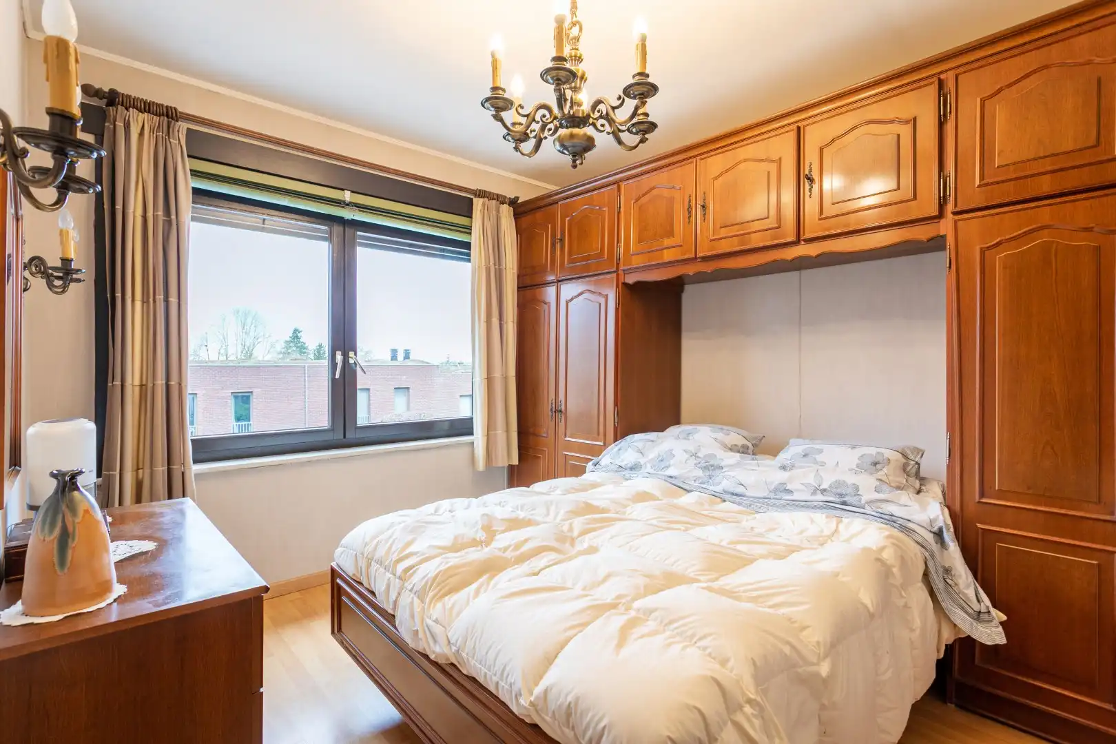 Solide 3-gevel woning met 3 slaapkamers, tuin en garage nabij centrum Halle foto 20