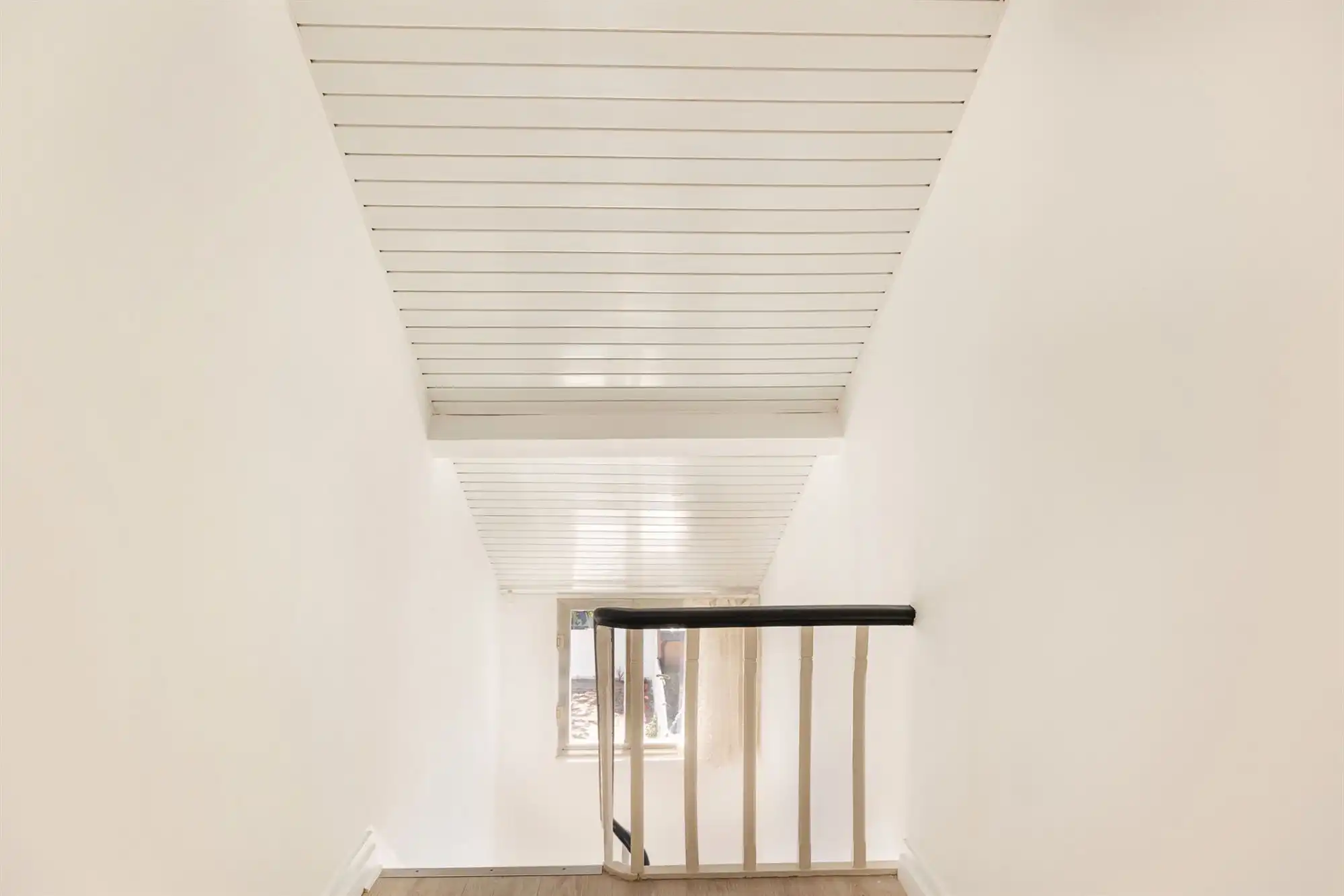 Instapklare woning met 3 slpkmrs., tuin en zonnepanelen foto 18