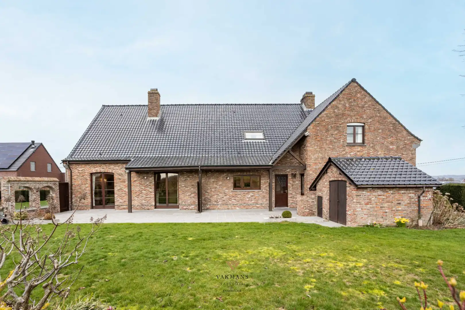 Elegante villa op 5000 m² op een gegeerde locatie foto 24