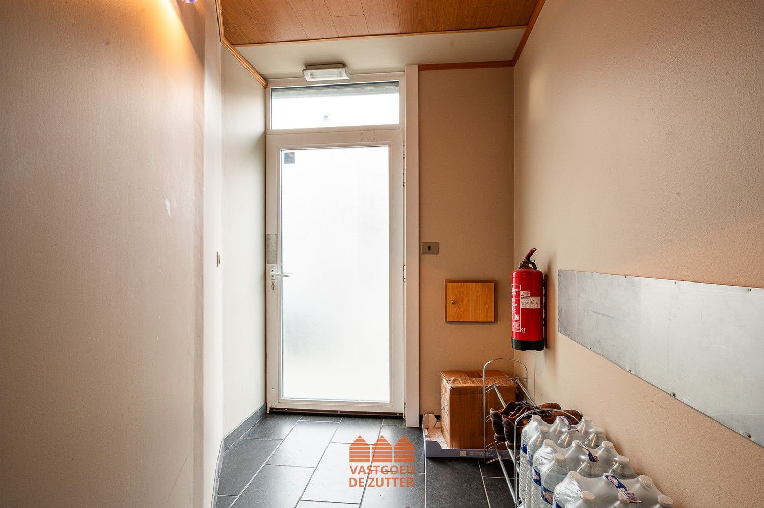 Ruime woning met garage en verhuurde studio foto 25