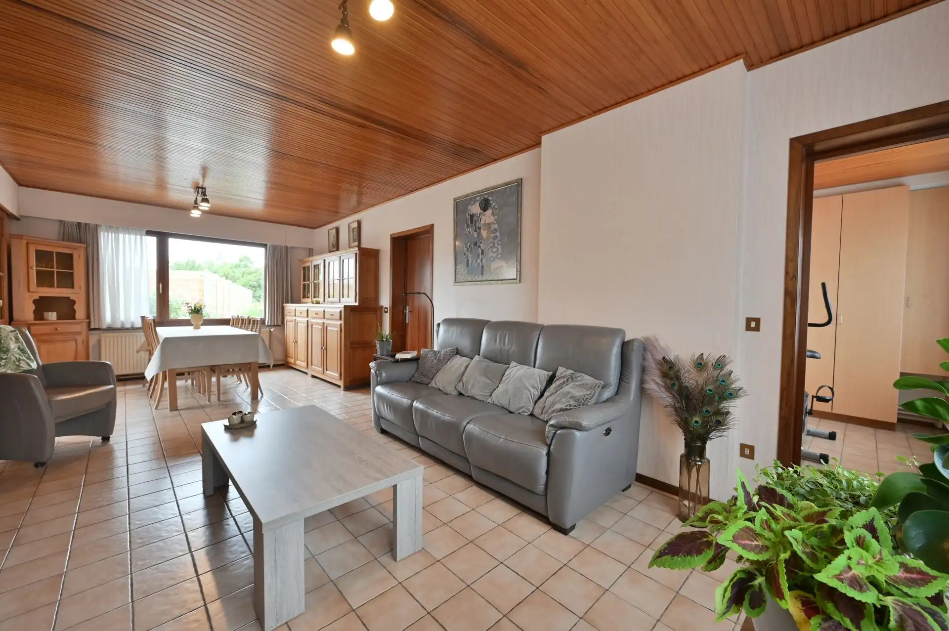 Karaktervolle woning met 4 slpks en prachtige tuin op een toplocatie foto 20
