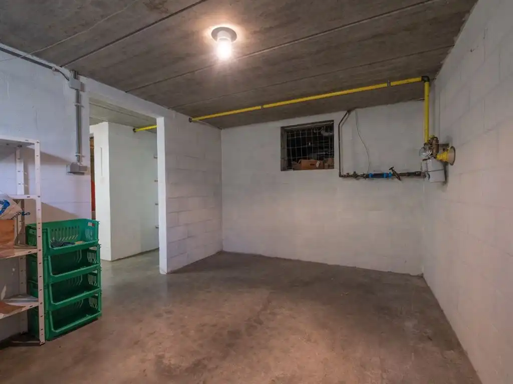 Zeer goed onderhouden vrijstaande woning met veranda en carport foto 36