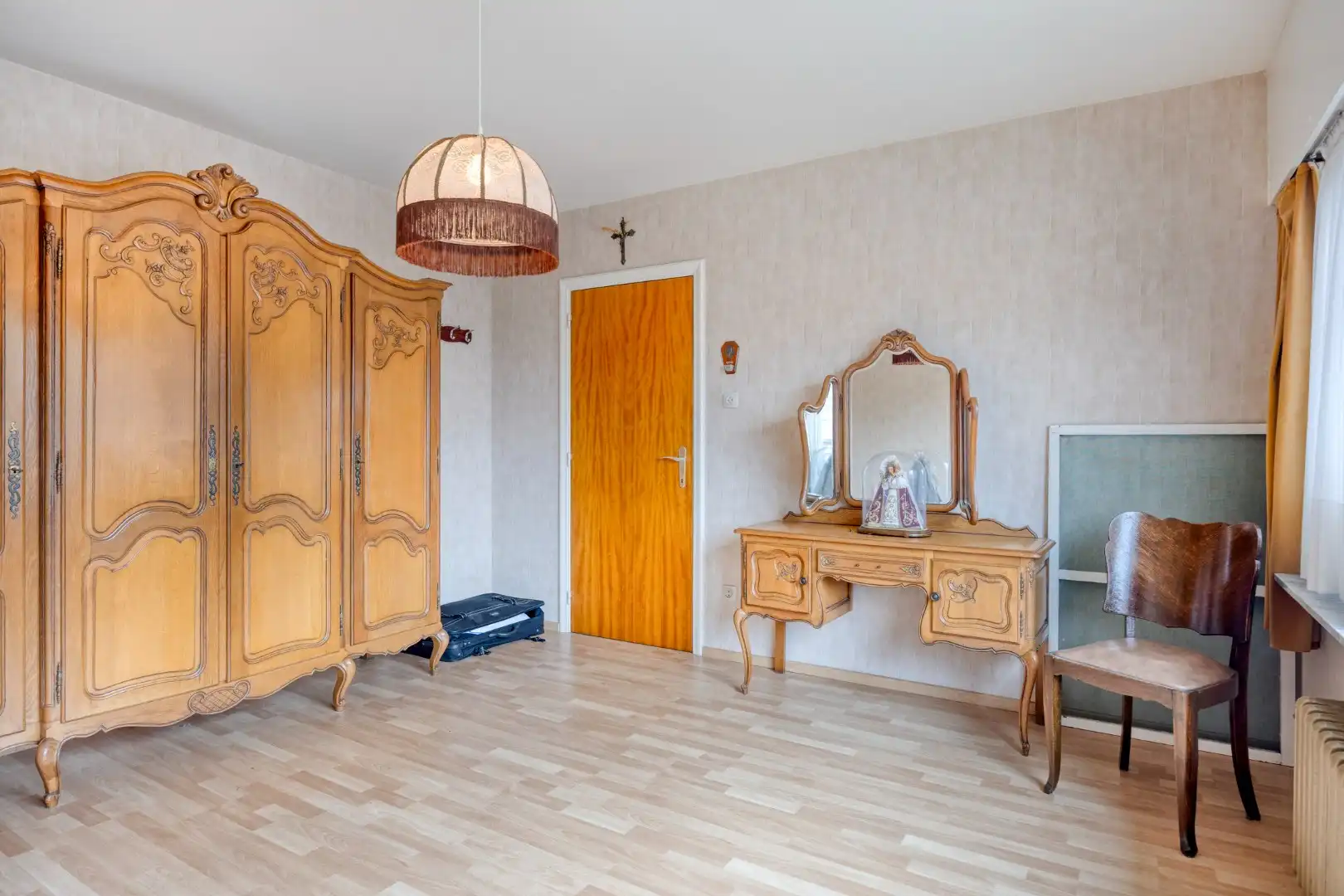 Ruim ingedeelde woning met ioa 4 slpks op een rustige en centrale ligging. foto 15