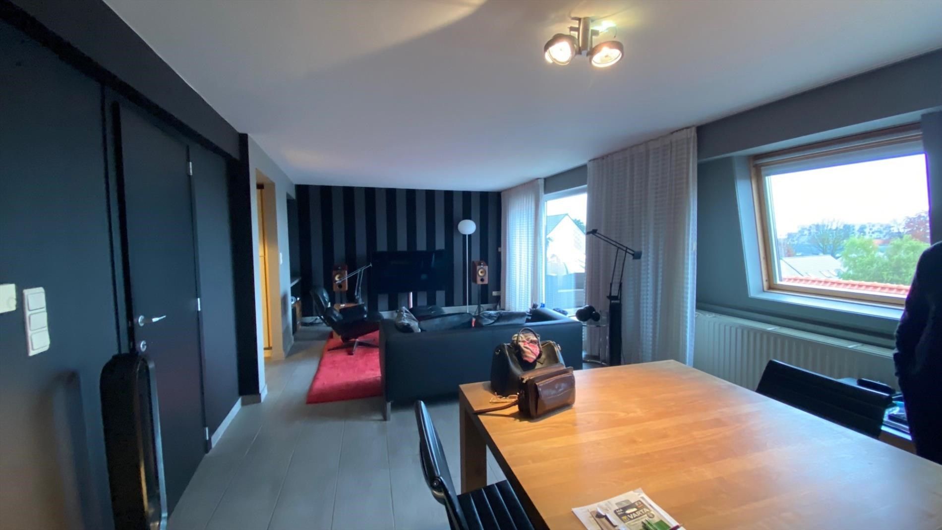 Te koop in Lokeren: Appartement met loftgevoel en zonnig terras foto 4