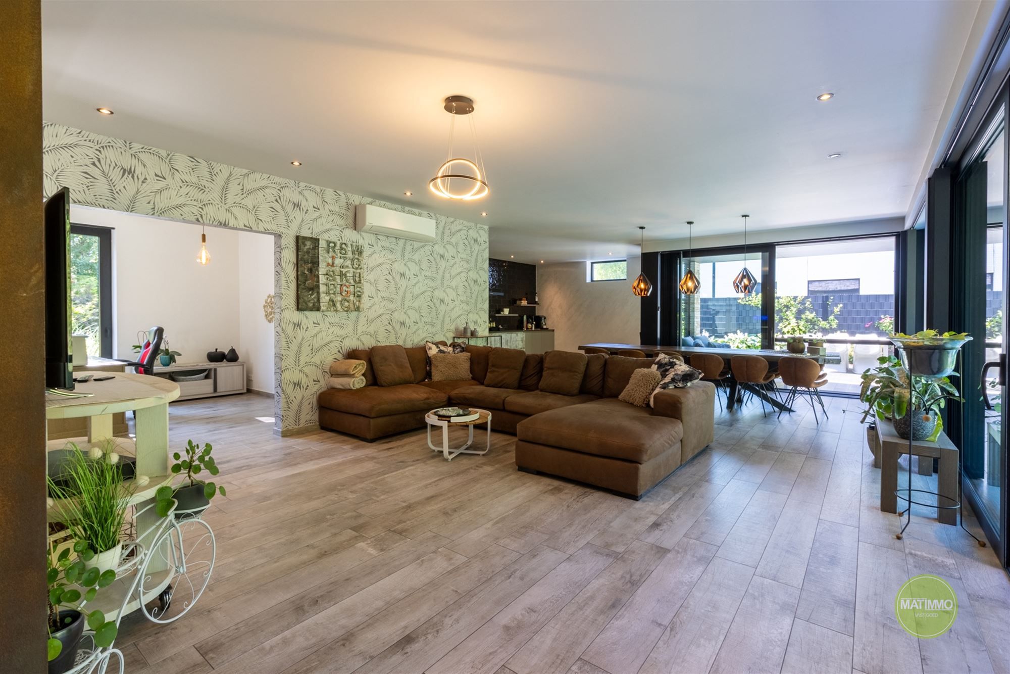 Unieke energiezuinige villa met prachtig zicht in Mol-Wezel foto 4