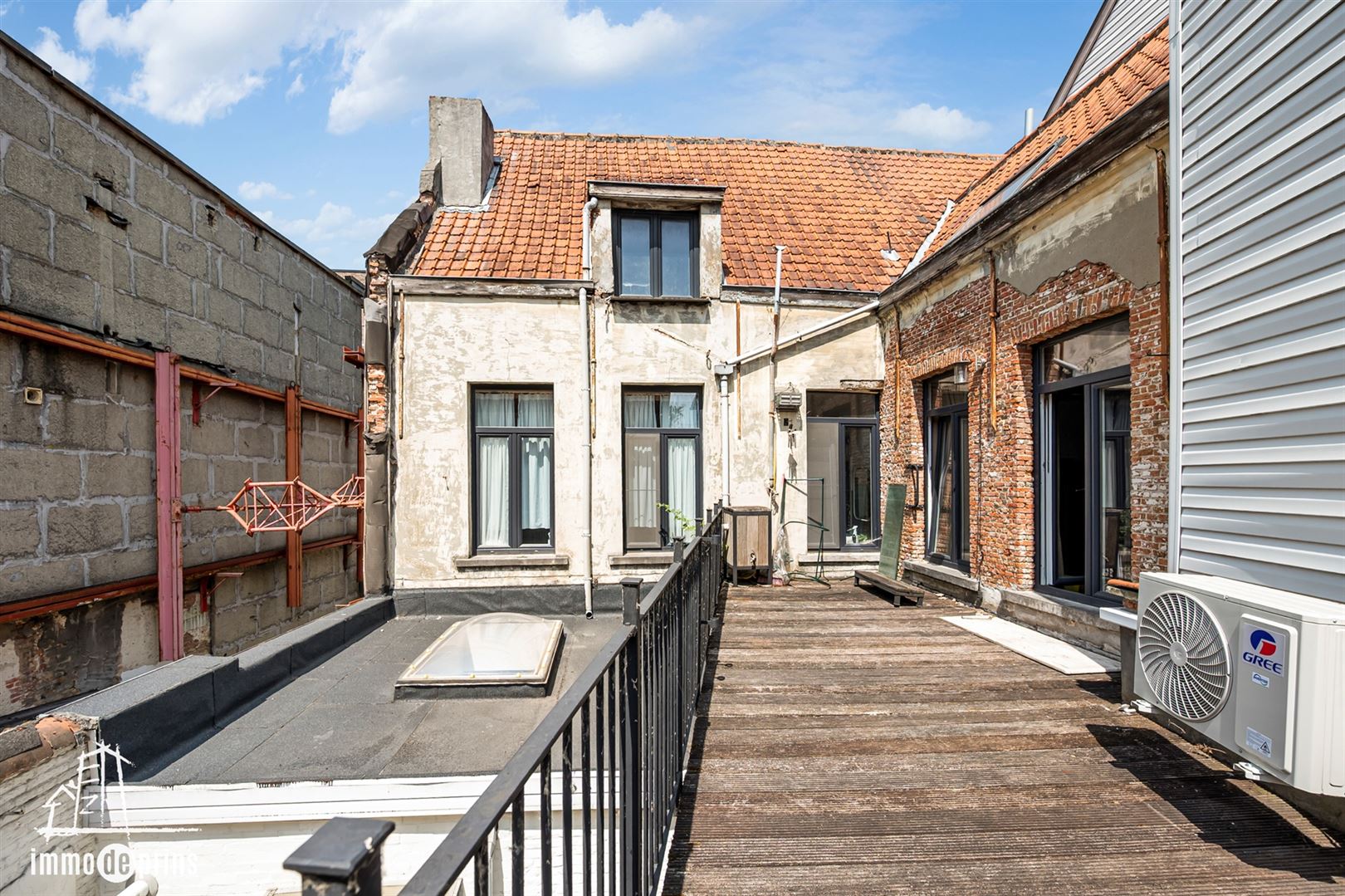 Opbrengsteigendom winkel met woonst +aanpalende woning foto 9