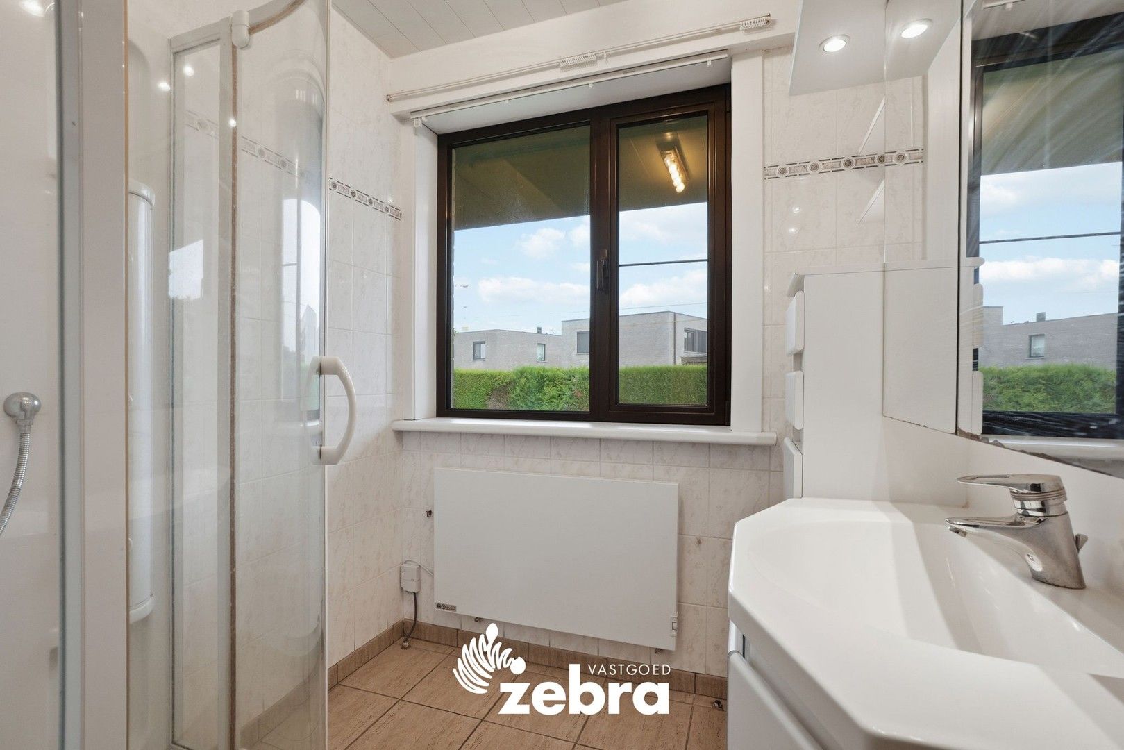 Vrijstaande bungalow op + 1.000 m² met rustige ligging foto 19