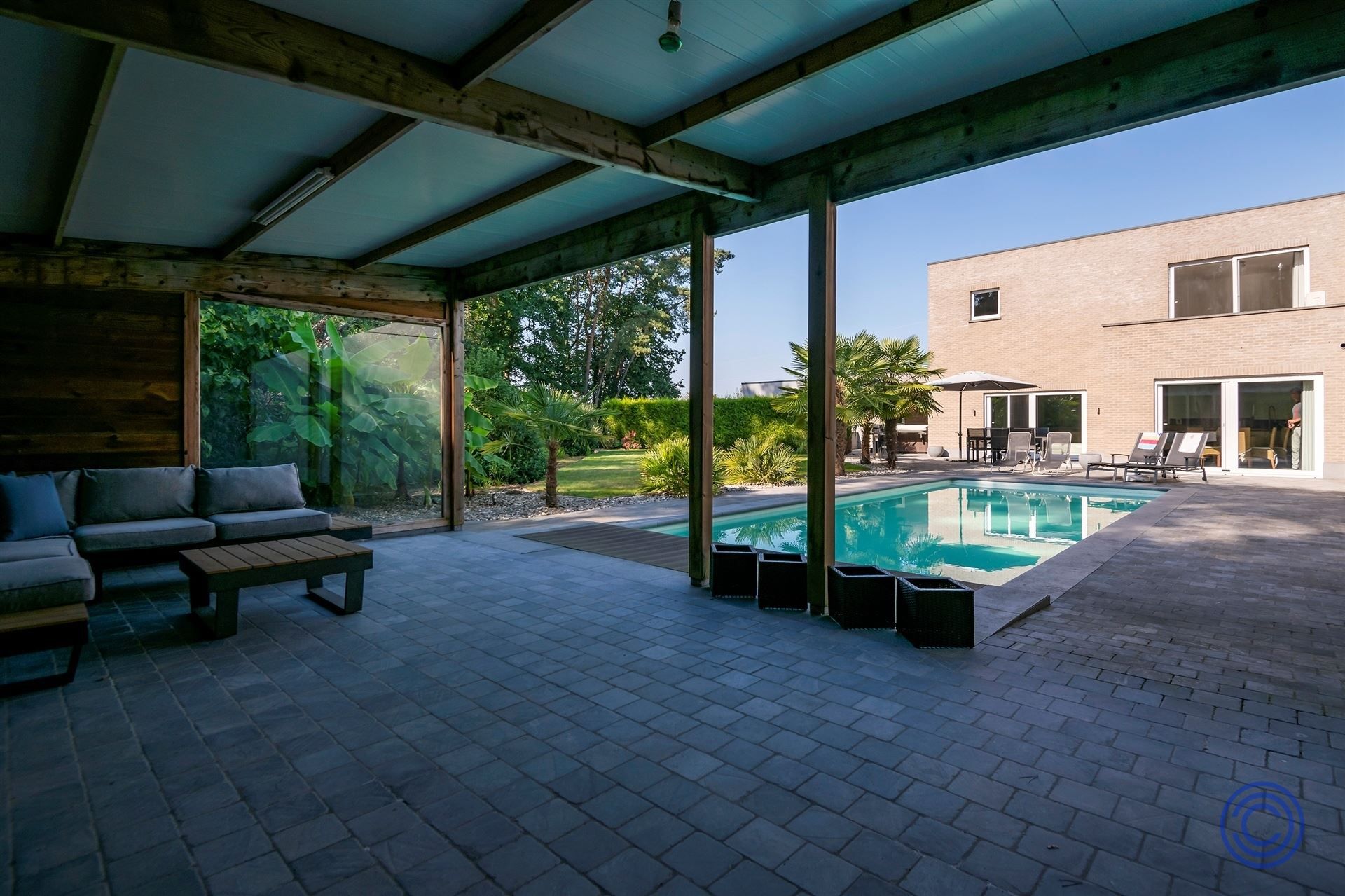 Magazijn ca. 466m² + luxueuze woning ca. 367m²! foto 16