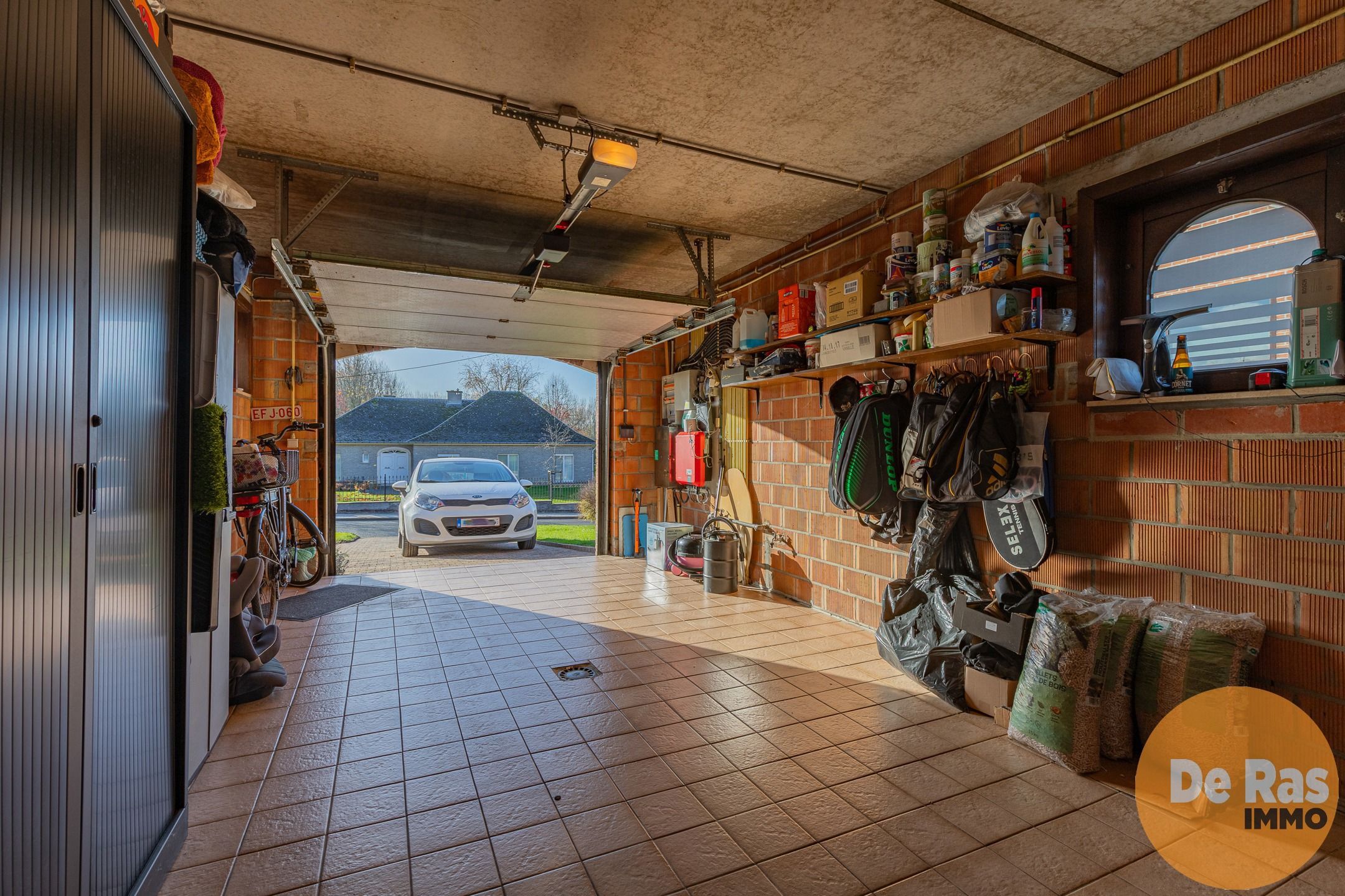 RESSEGEM - Residentieel gelegen hoeve met 3slp/garage/tuin foto 13