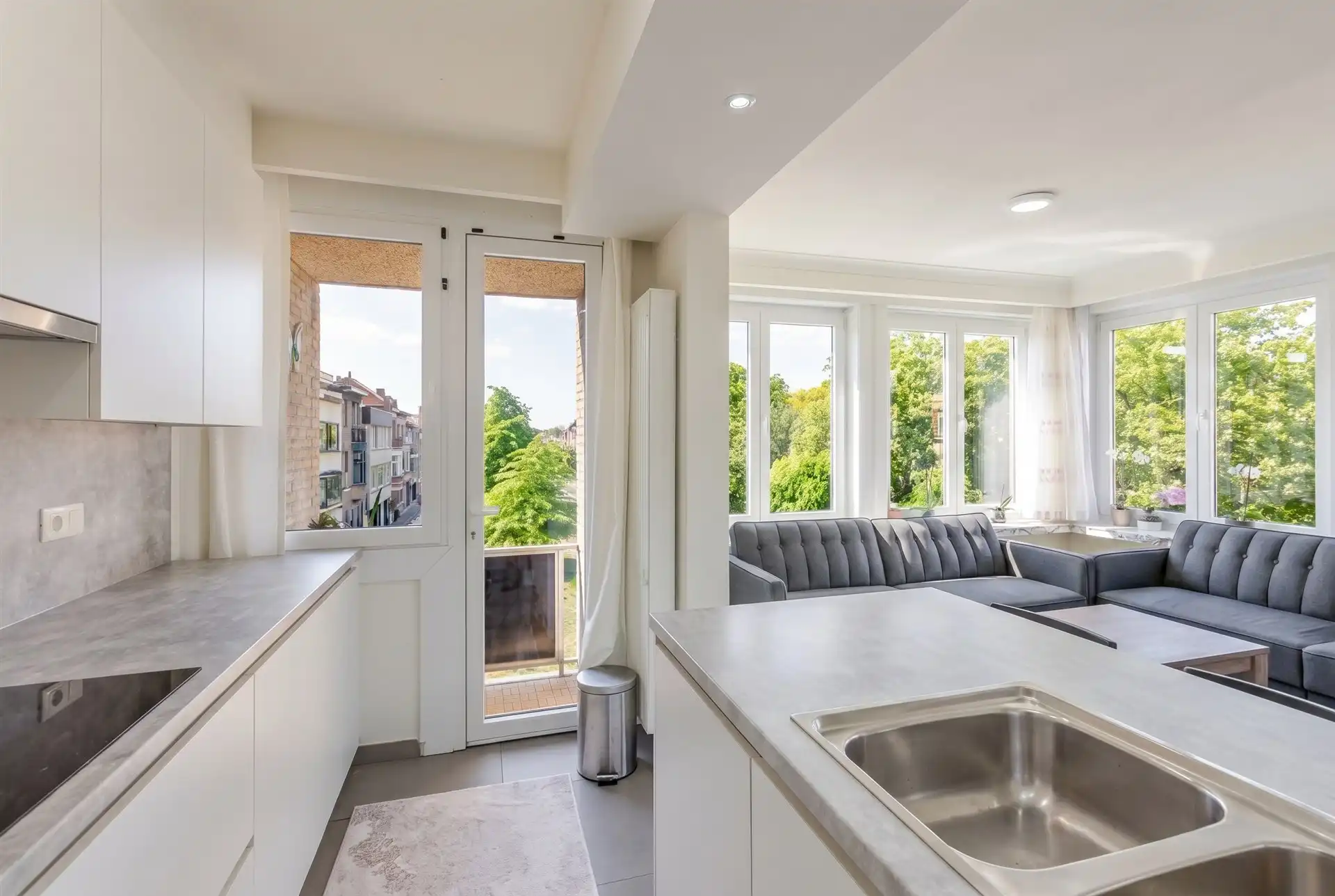 Ruim appartement met 2 slaapkamers in Sint-Niklaas foto 6