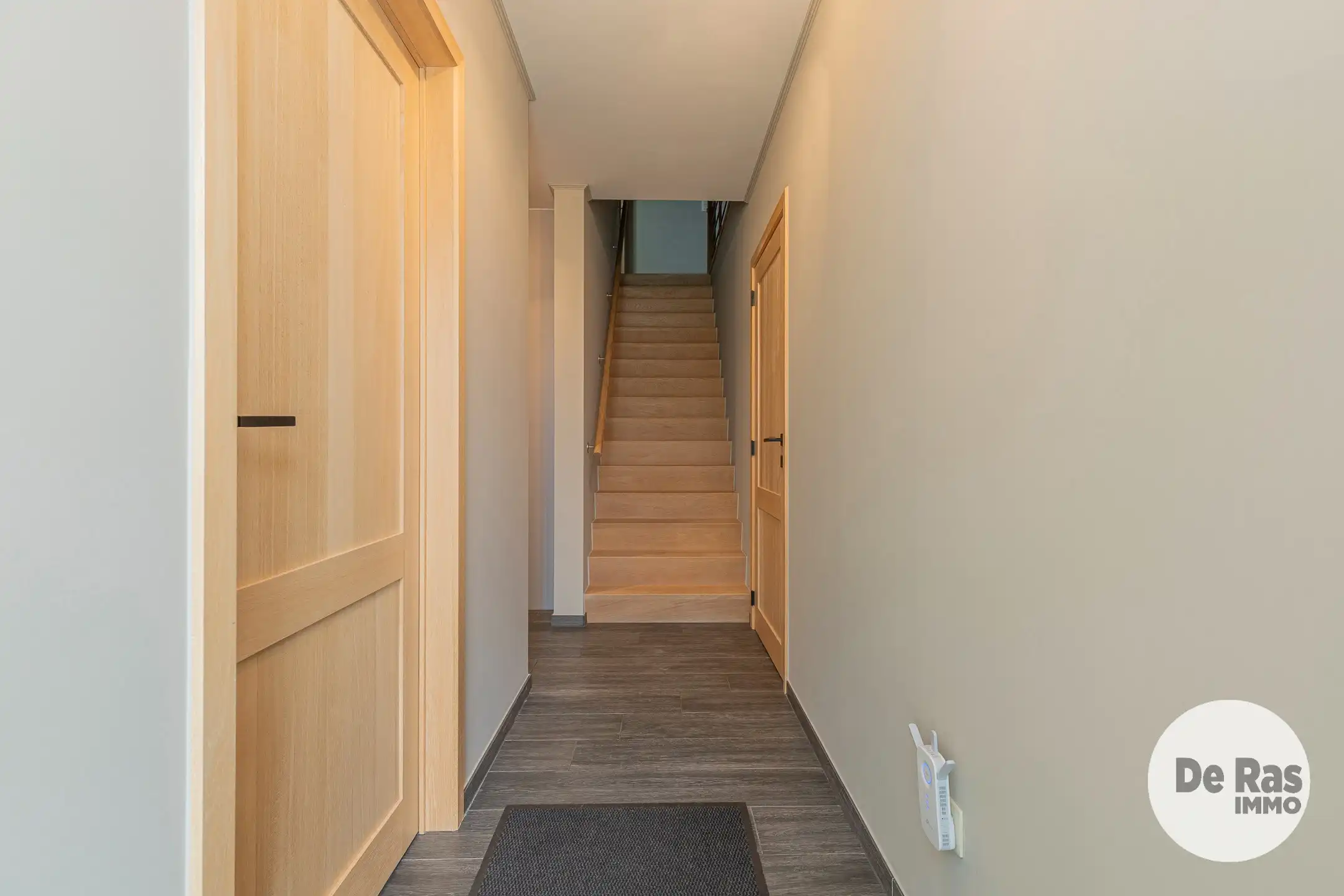 HAALTERT - Recente woning met alle comfort en mooie tuin foto 2