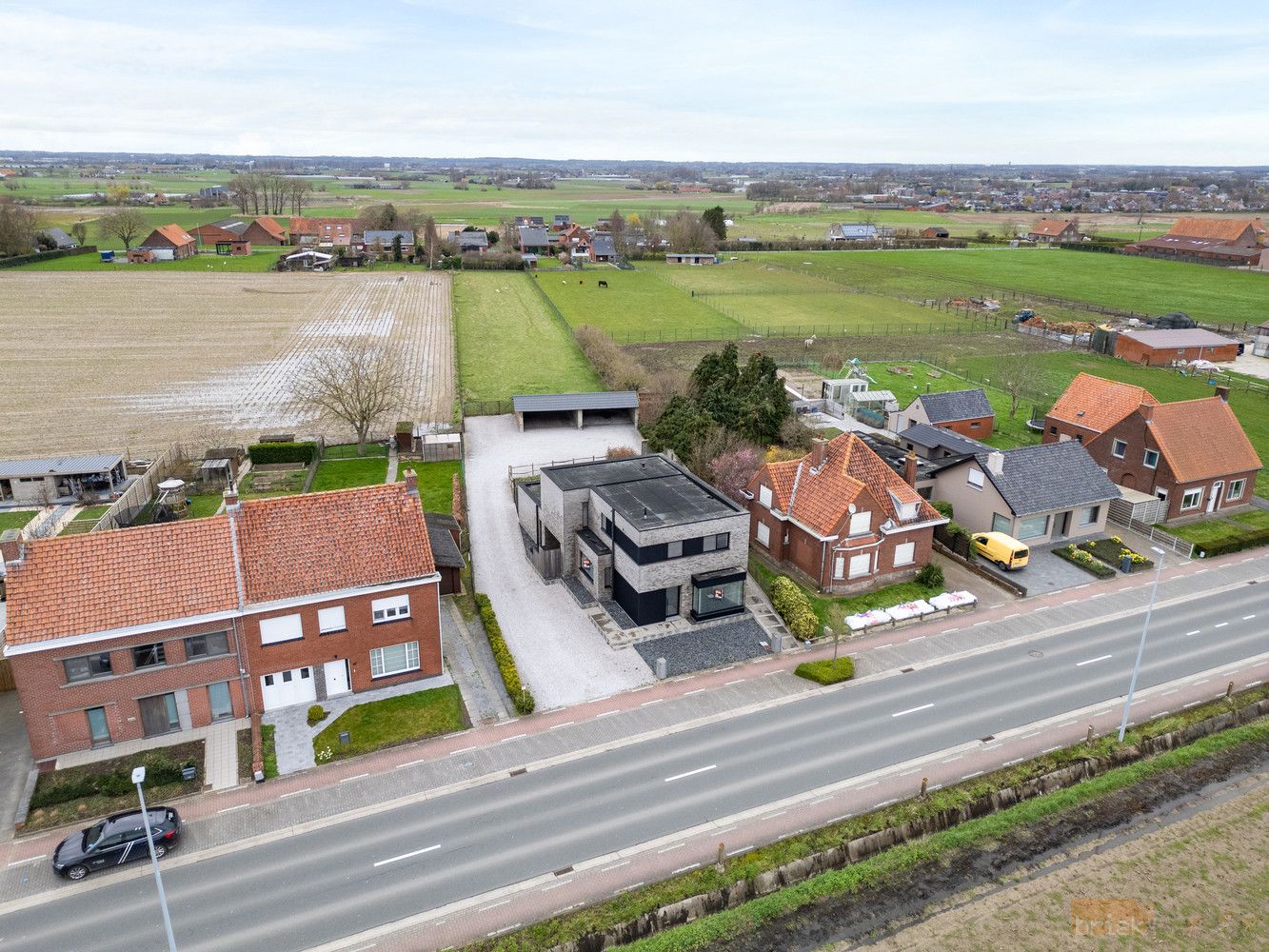 Hooglede | Appartementsgebouw met 2 instapklare appartementen, garages en grote tuin foto 31