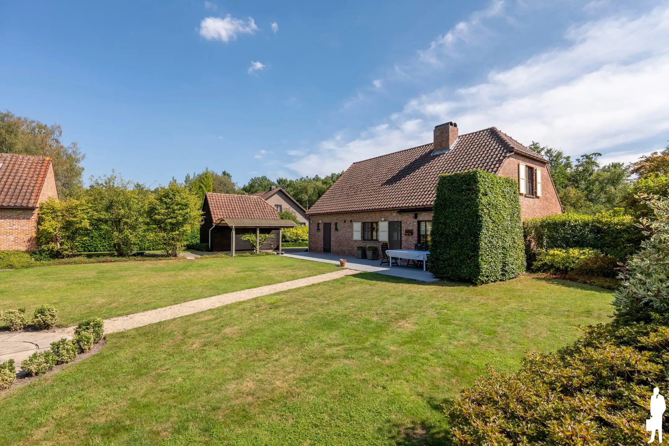 Villa - uitzonderlijke ligging; nabij Nederl.; wijde natuur foto 19