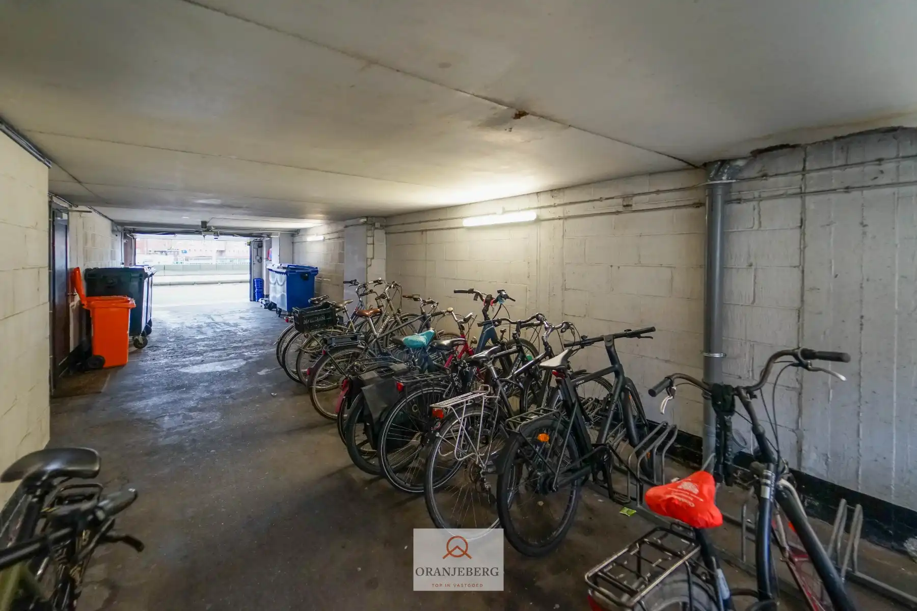 Instapklaar gelijkvloers appartement aan Keizerspark met gemeenschappelijke buitenruimte en fietsenstalling foto 9