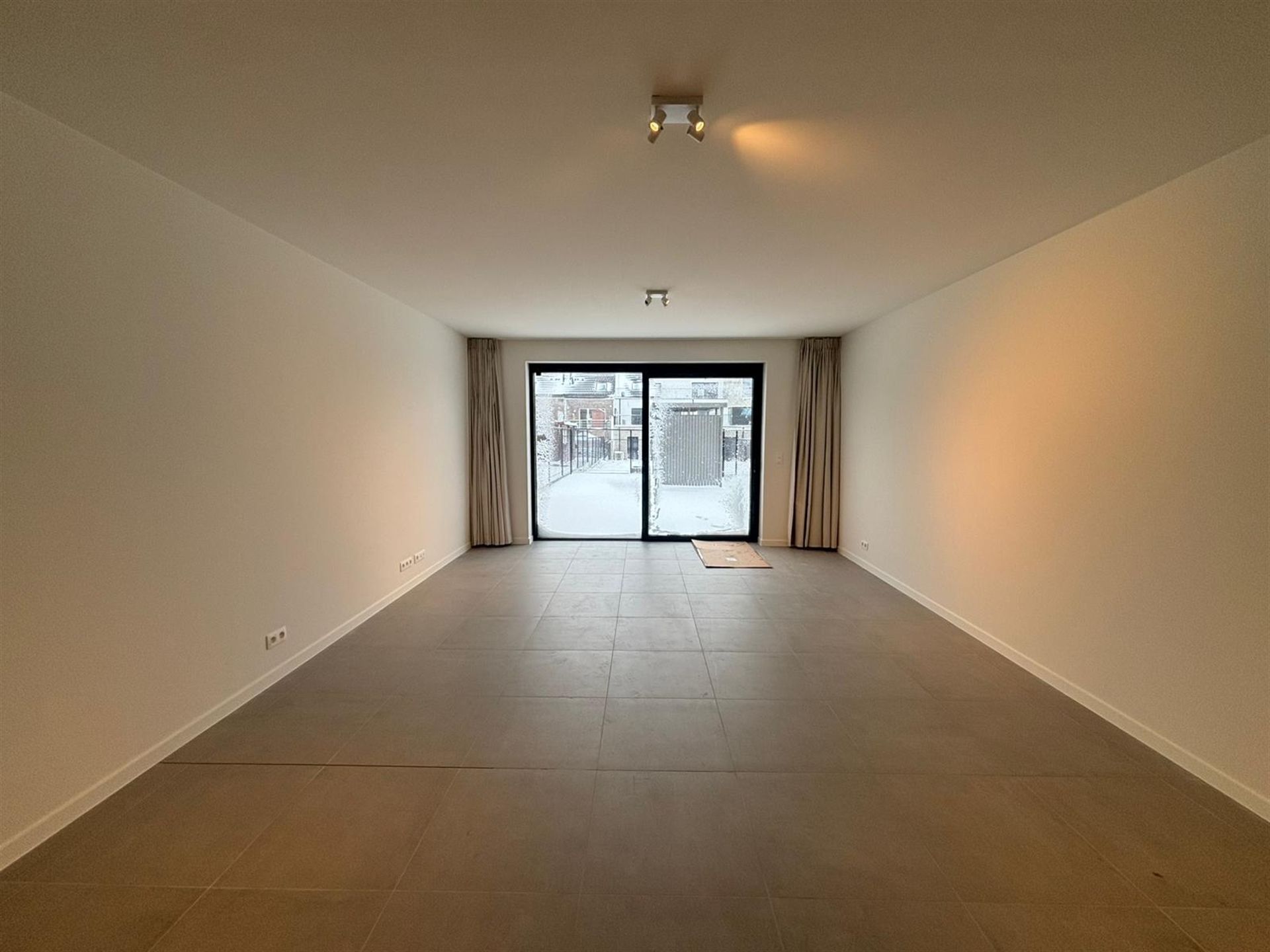 Zeer rustig gelegen, stijlvol nieuwbouwappartement met tuin en terras in Opwijk! foto 8