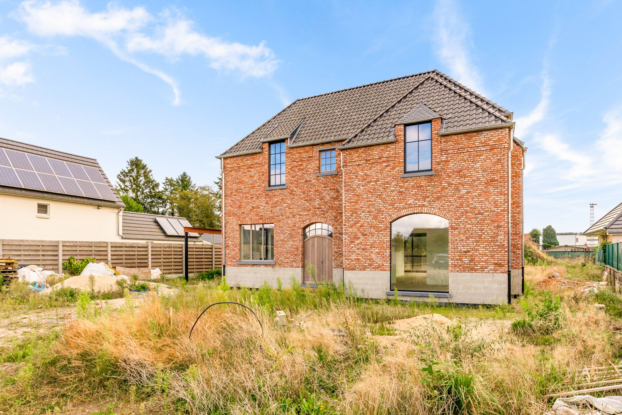 IDEALIS VASTGOED - BIJZONDERE WONING OP EEN KNAP PERCEEL VAN 10A 25CA OP RESIDENTIELE LOCATIE! foto 4