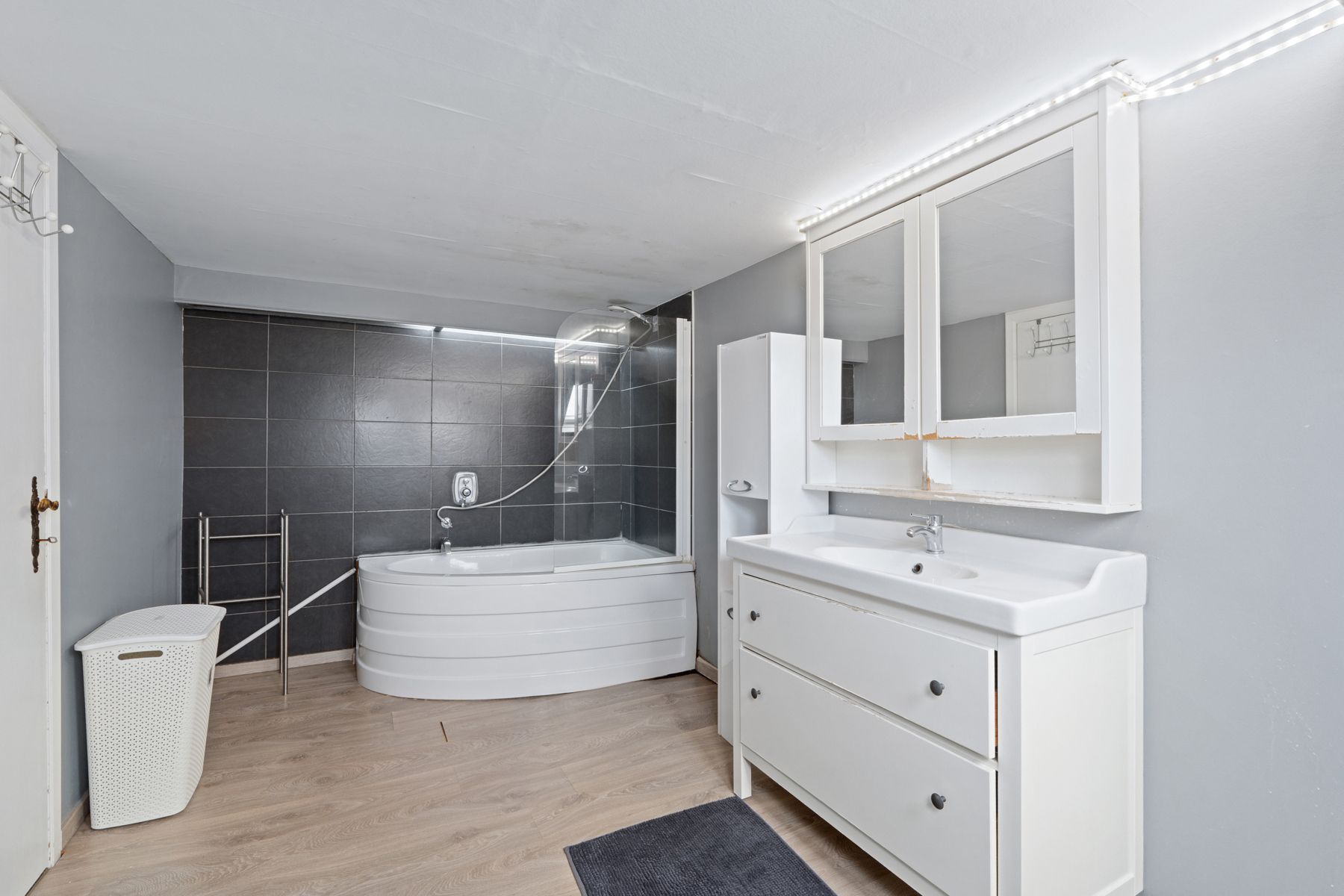 Handelspand en woning met 4 slaapkamers te koop in Gent foto 10