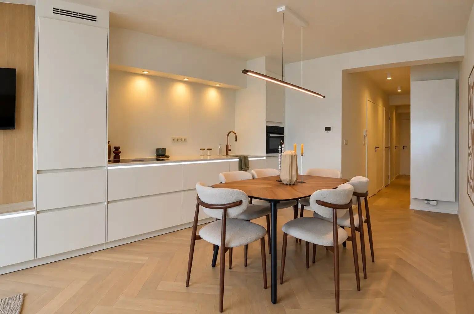 Volledig gerenoveerd appartement met frontaal zeezicht gelegen aan het Rubensplein. foto 4