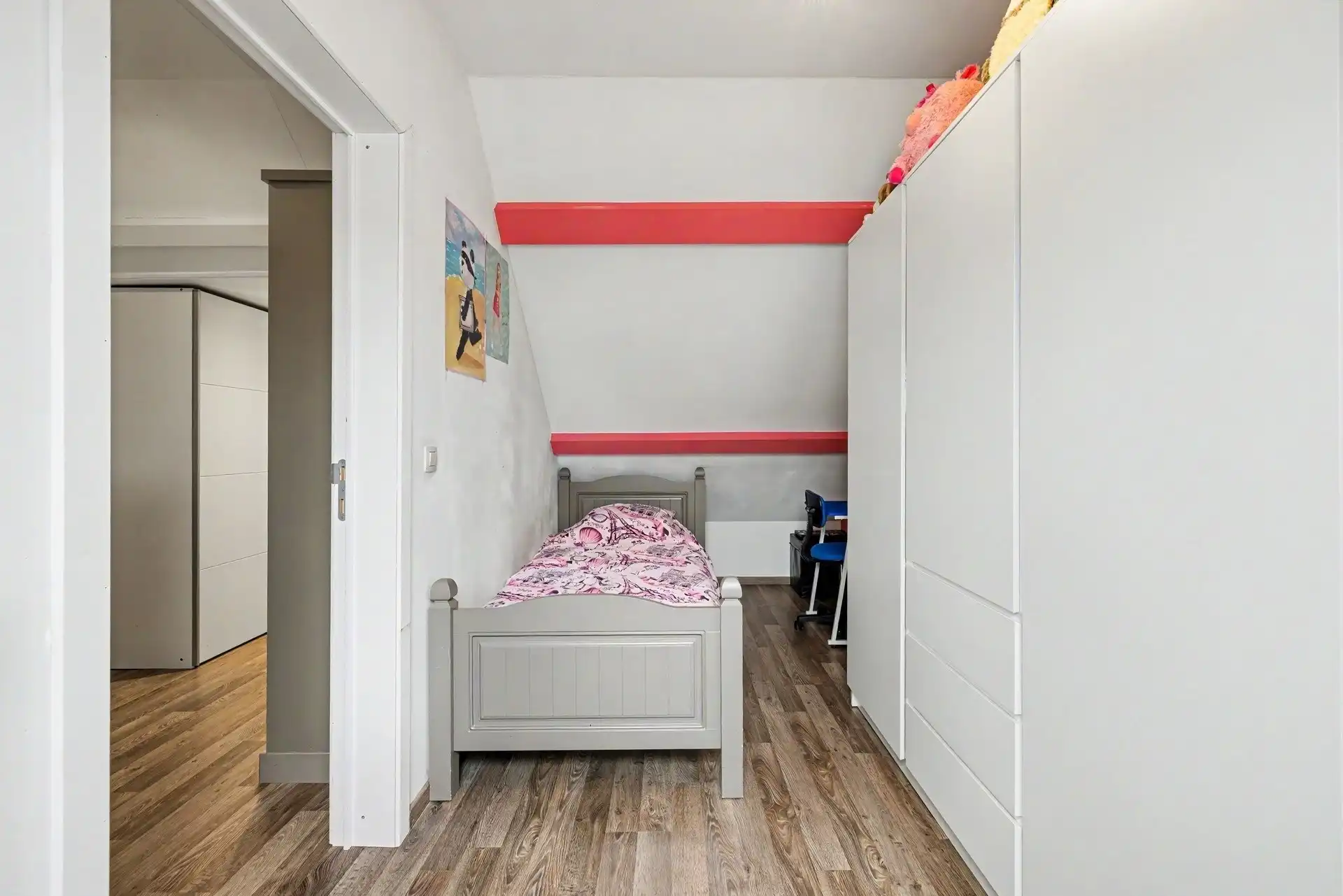 Instapklare woning met 2 slaapkamers en garage vlak bij het centrum van Stekene foto 22