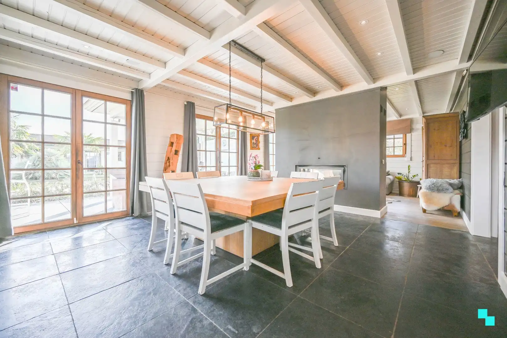 Kwalitatieve villa met zwembad foto 9