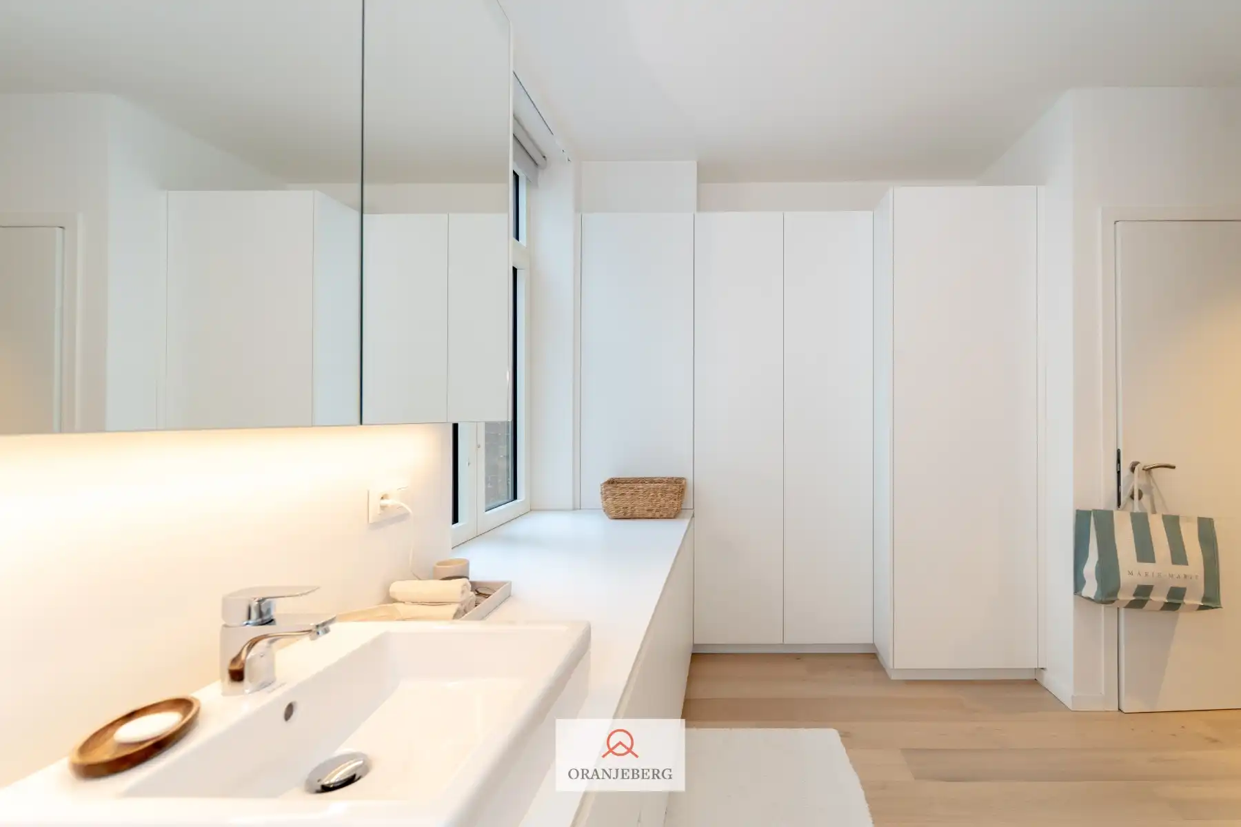 Prachtige duplex met zonnig terras aan Coupure foto 18