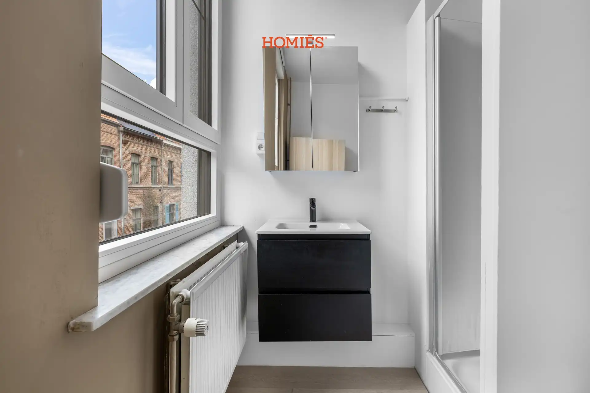 Gerenoveerde centrumwoning met 5 slaapkamers en staanplaats! foto 12