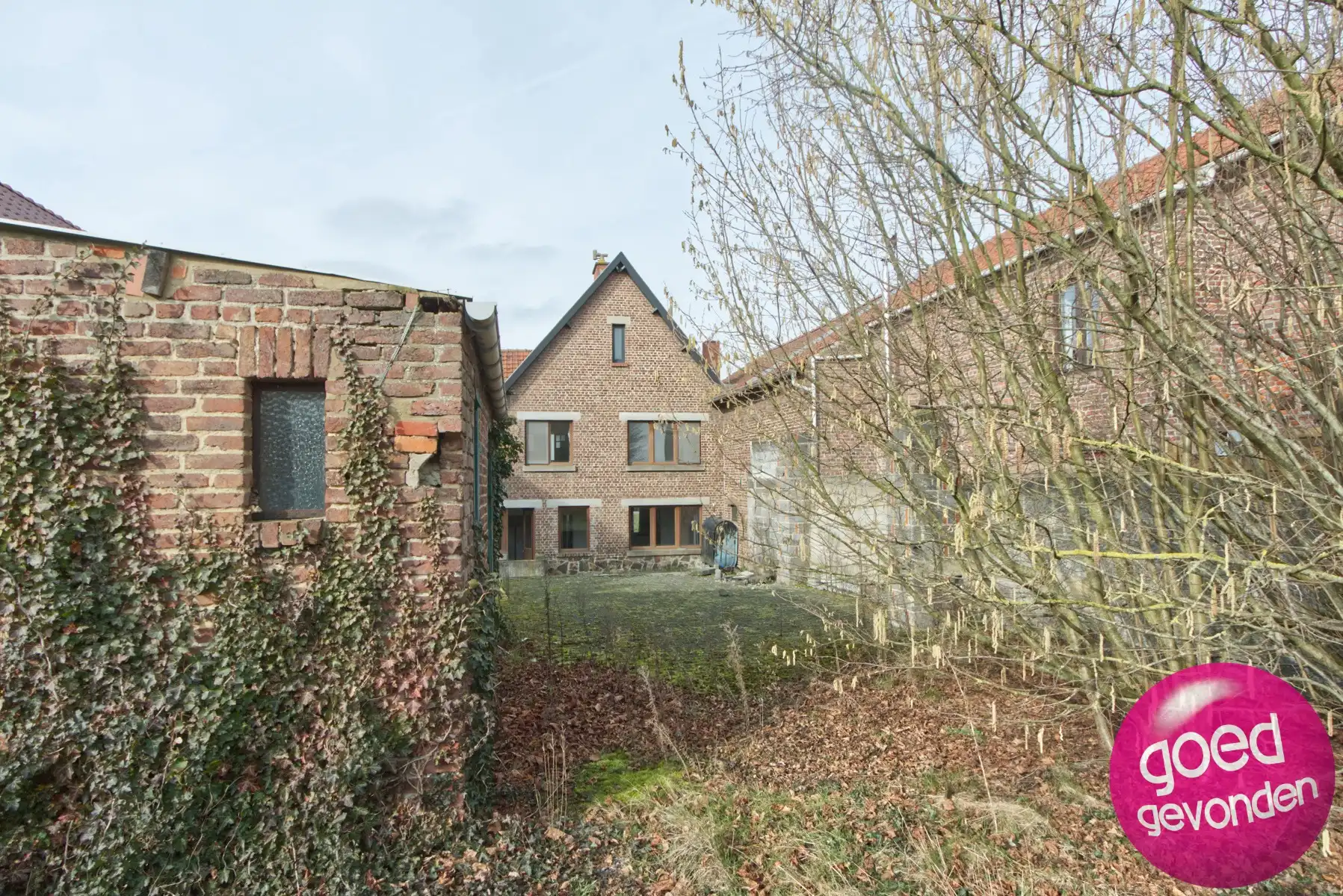 TE RENOVEREN WONING - 3 RUIME SLK - TERRAS - TUIN - PARKING foto 26