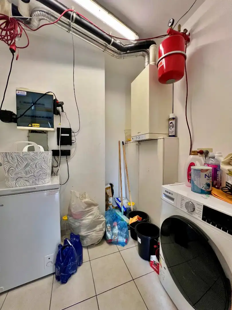 Lichtrijk appartement met garage in centrum Eeklo foto 6