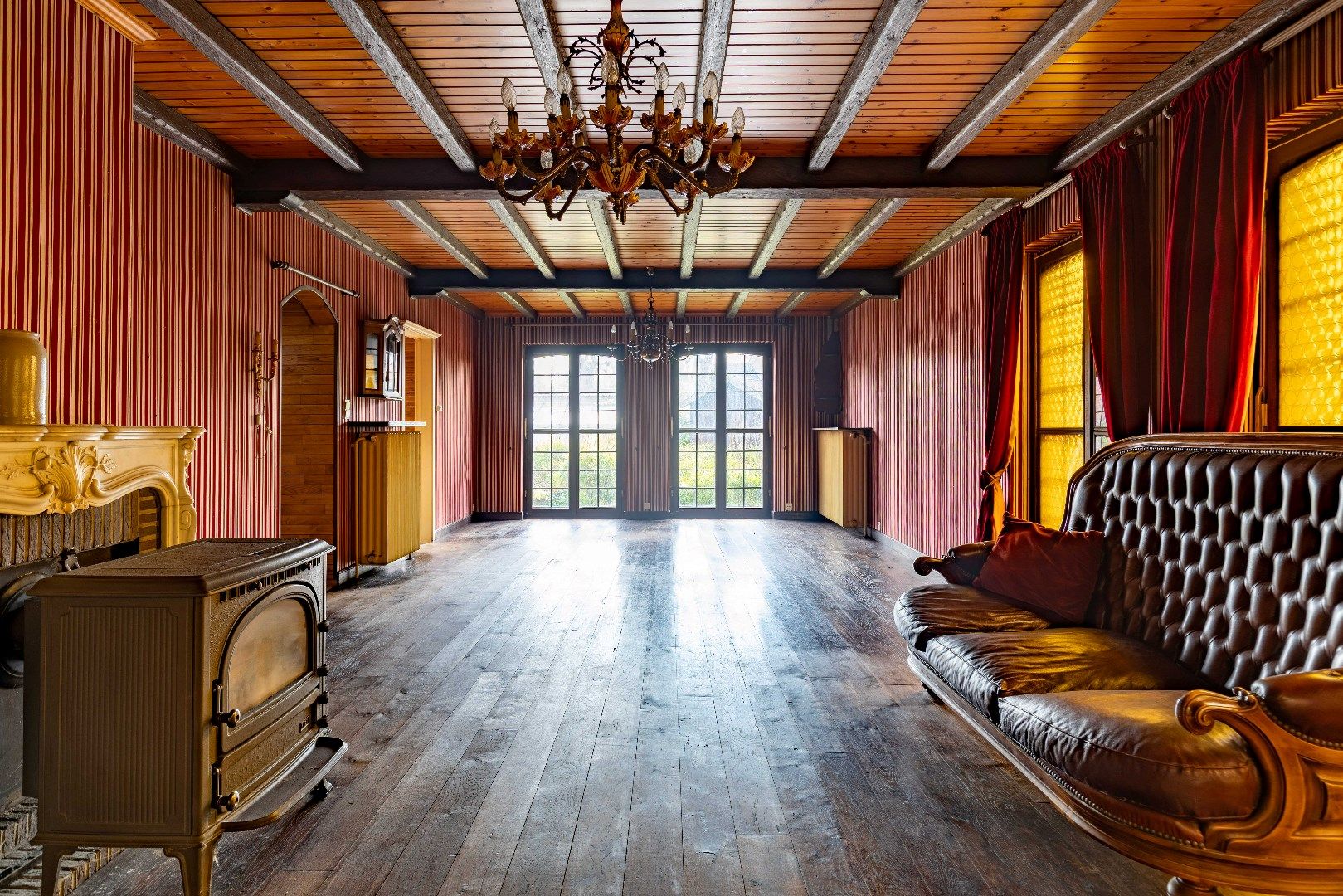 Karaktervolle woning met garage, tuin en veel potentieel in Brugse rand foto 10