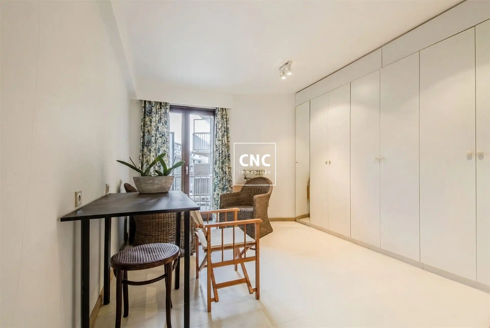 Ruim hoekappartement met mooi open zicht in hartje Knokke foto 18