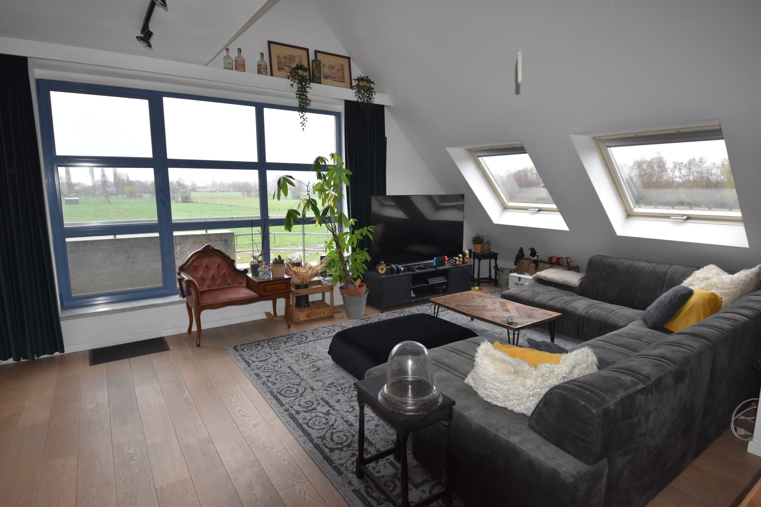 Gezellig dakappartement met 2 slaapkamers in Nieuwkerken-Waas foto 9