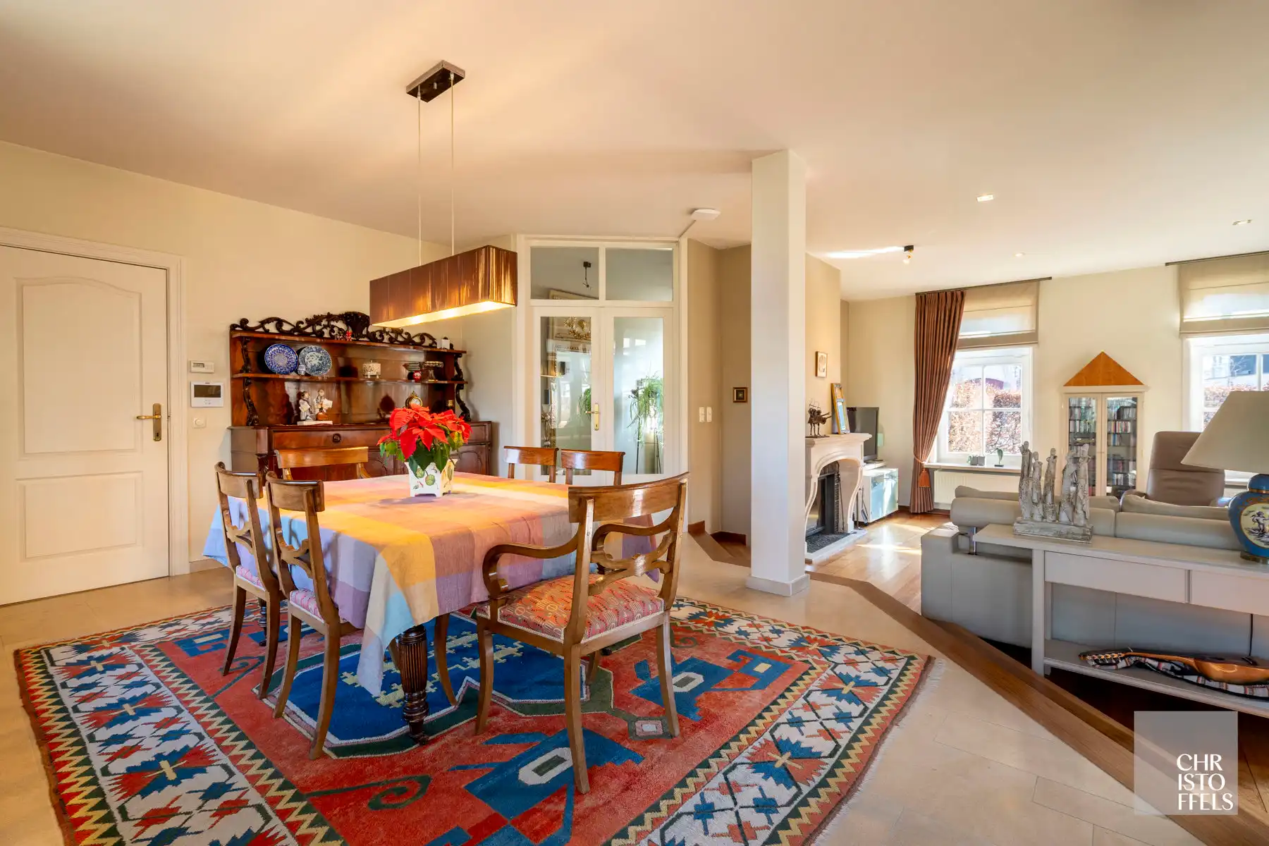 Riante vrijstaande woning mét praktijkruimte in het centrum van Opgrimbie!  foto 12