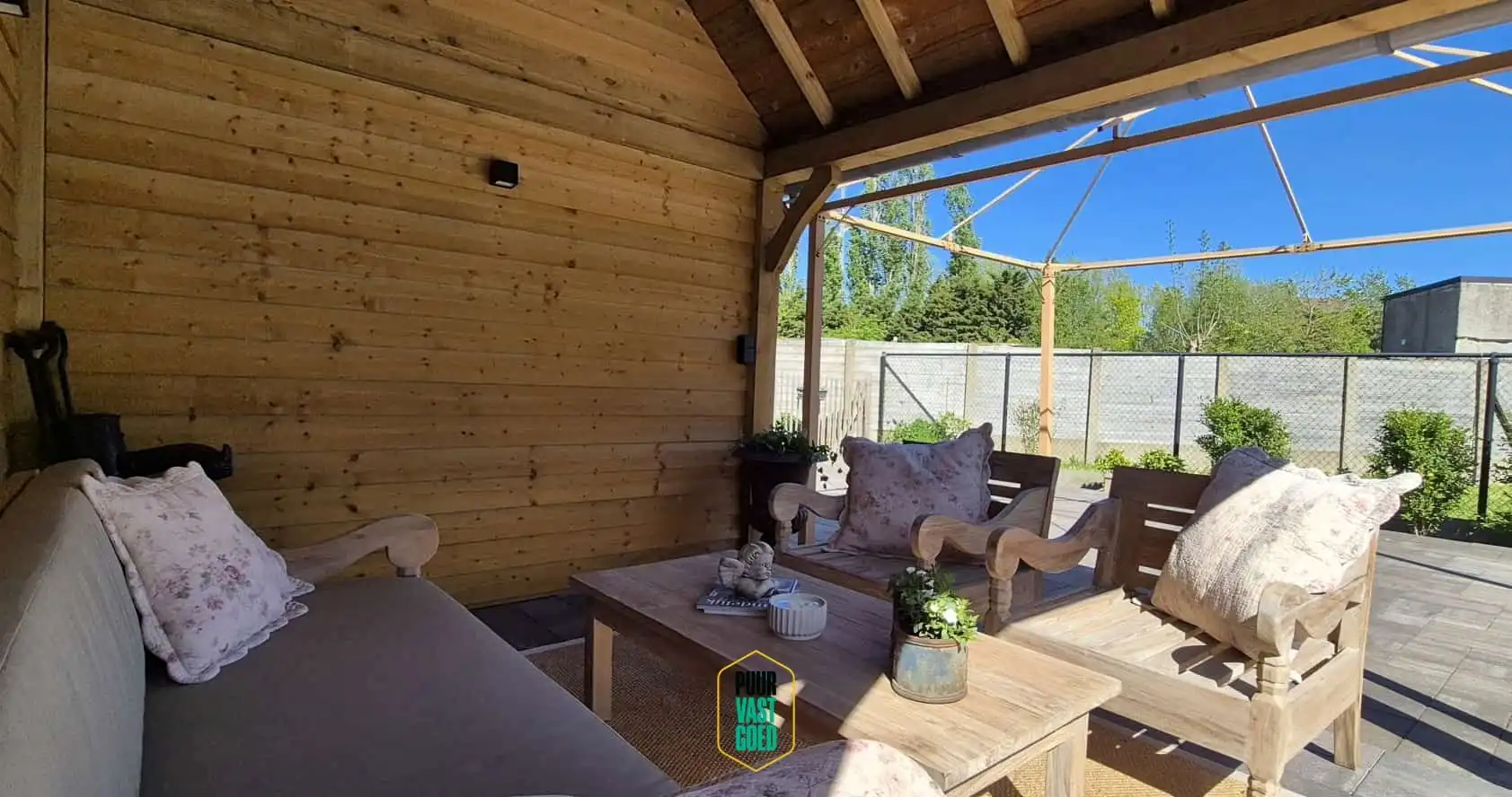Recente, perfect afgewerkte, halfopen ruime Knokse Villa  foto 27