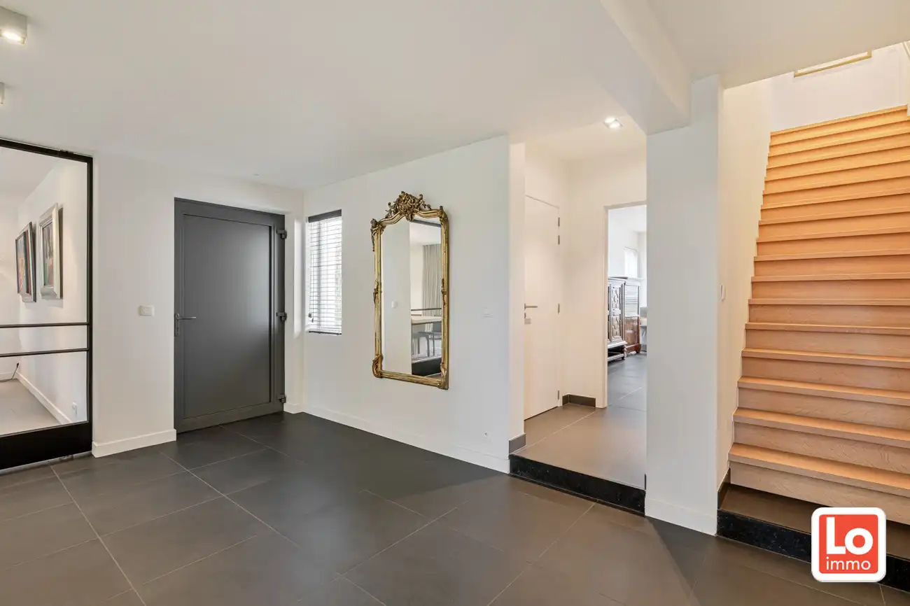 IN OPTIE! Mooie villa met prachtige tuin en zwembad foto 11