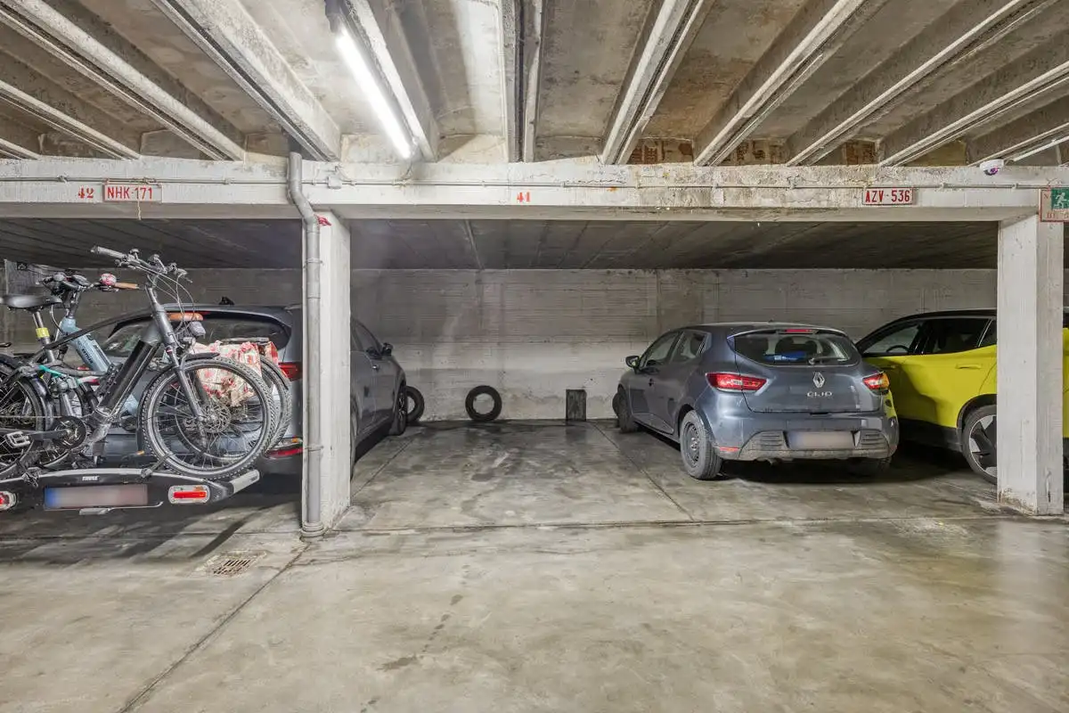 Grote kantoorruimtes (mogelijkheid tot 5 appartementen) in Strombeek: een strategische keuze voor ondernemingen foto 56