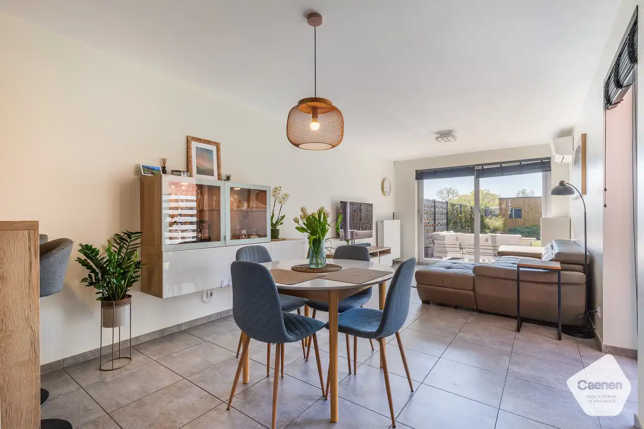 ENERGIEZUINIGE TIJDLOZE RECENTE WONING (BOUWJAAR 2021) MET 4 SLAAPKAMERS EN INPANDIGE GARAGE foto 5
