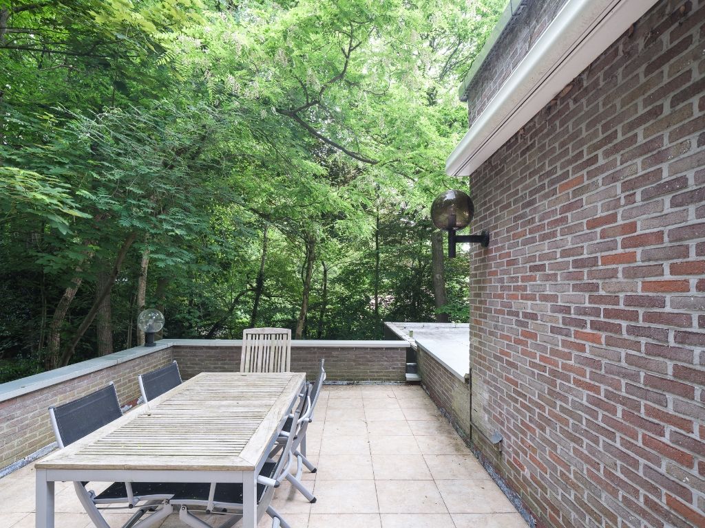 Architecturale villa op een perceel van 2.008 m² in het pittoreske Deurle. foto 4