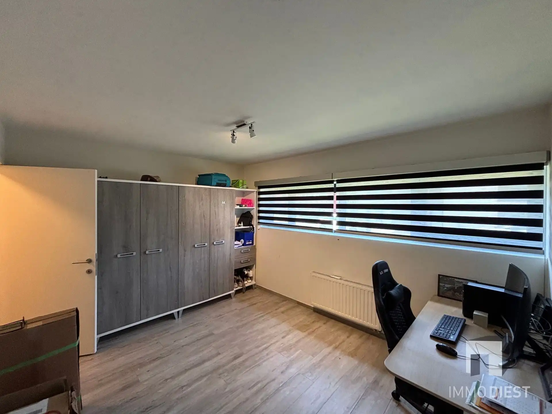 gelijkvloers appartement met tuin, drie slaapkamers! foto 16