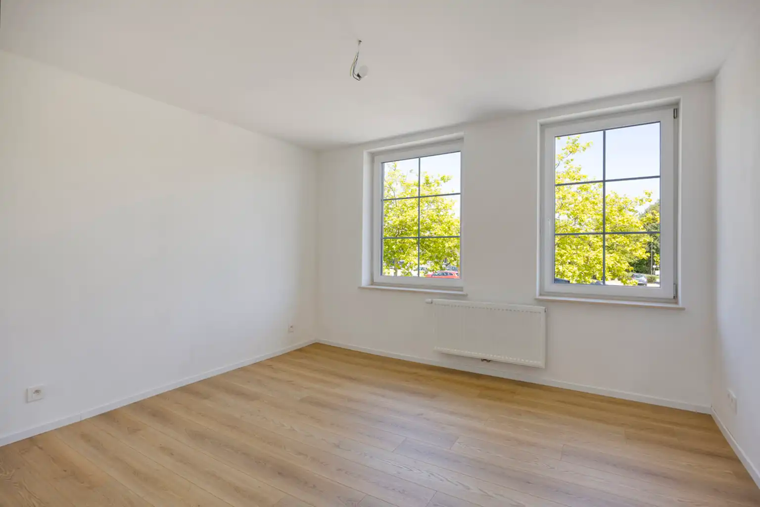 Volledig gerenoveerde 2-gevelwoning foto 10